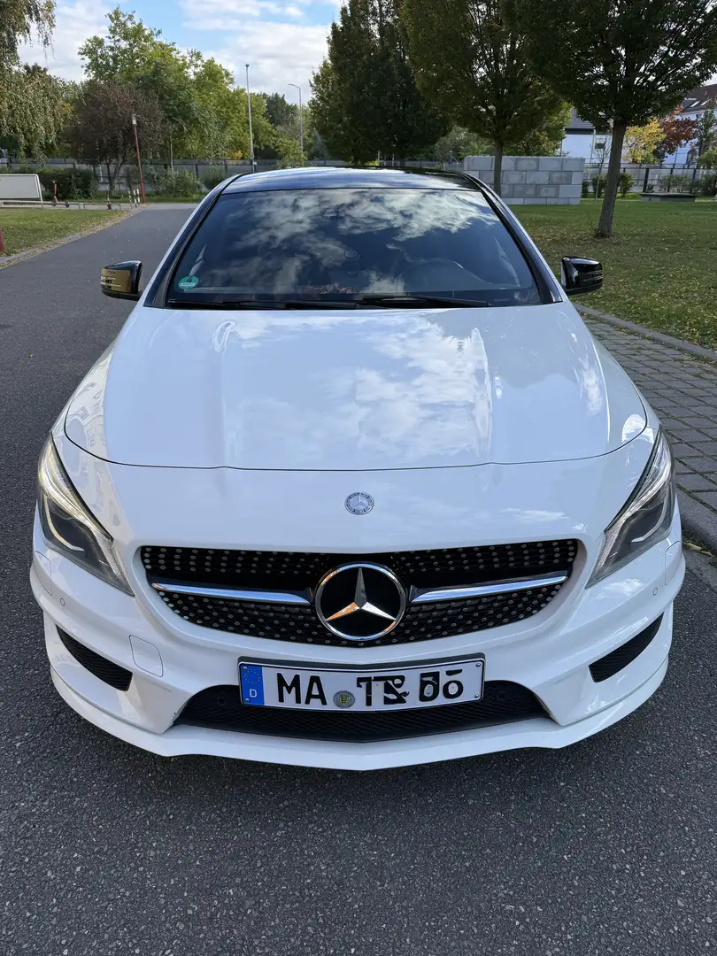 Mercedes-Benz CLA 200 CLA 200 (117.343) Weiß - 1