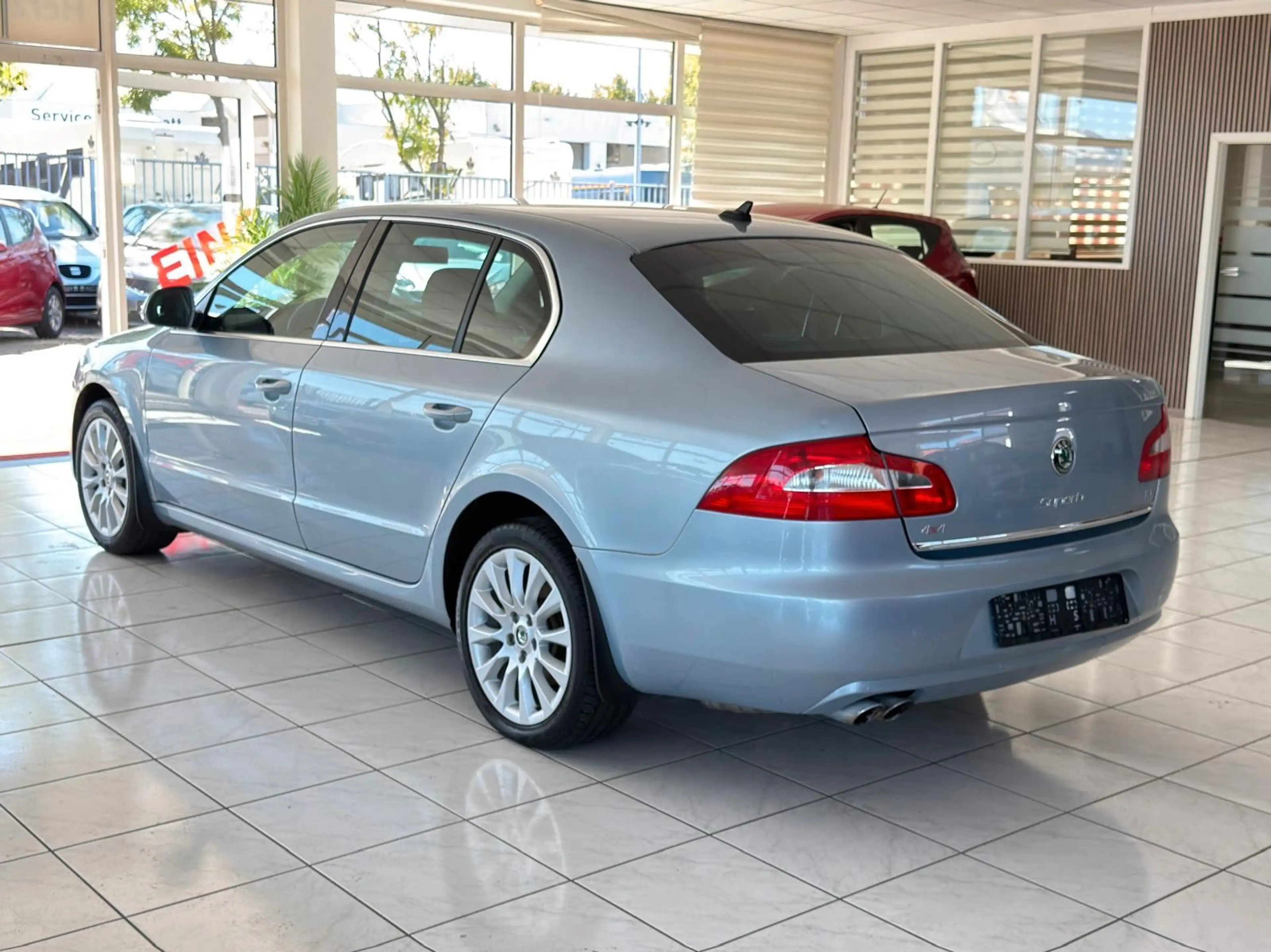 Skoda Superb Ambition 4X4+Automatik+Xenon+Navi+AHK — photo 3