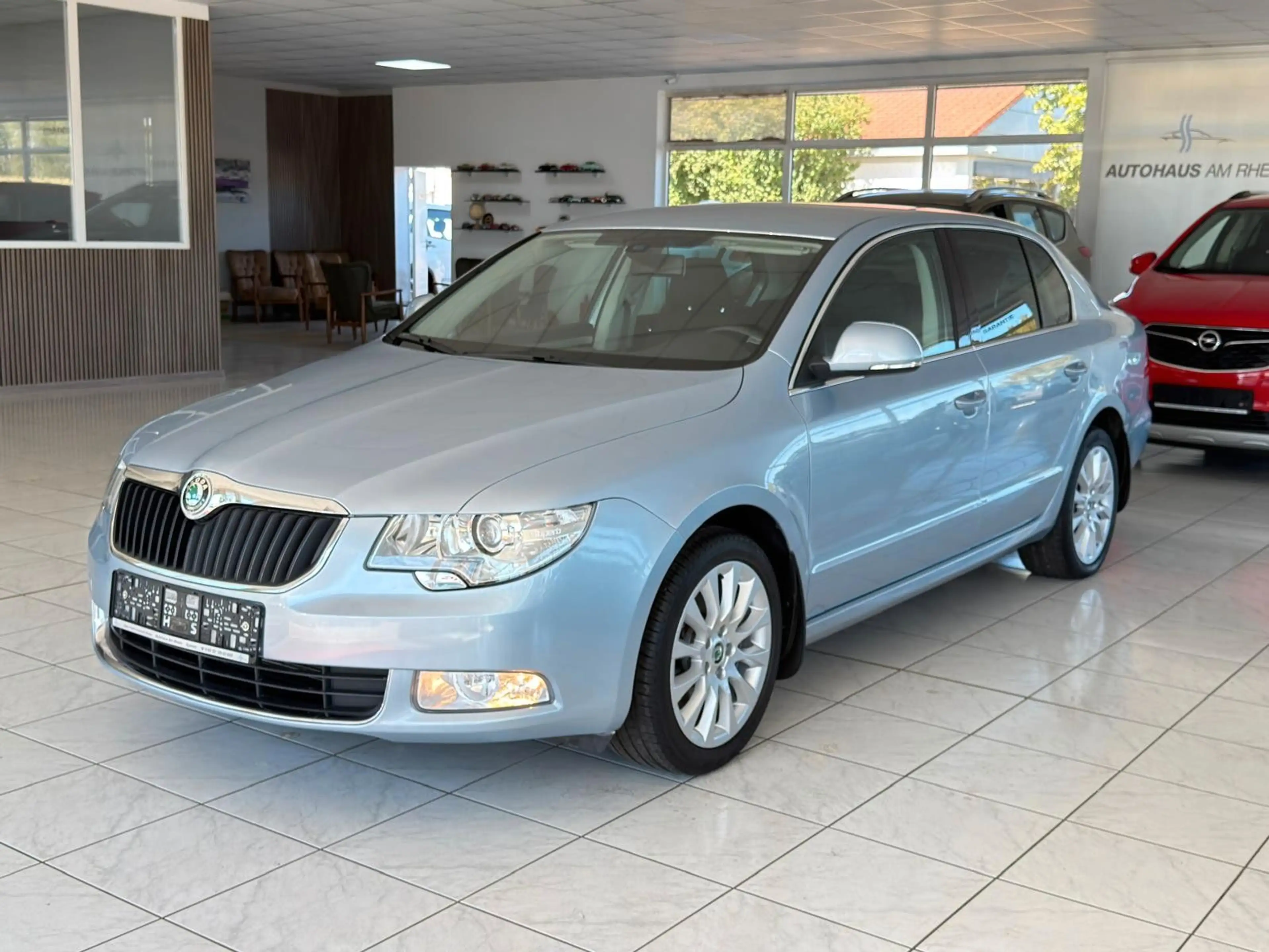 Skoda Superb Ambition 4X4+Automatik+Xenon+Navi+AHK — photo 2