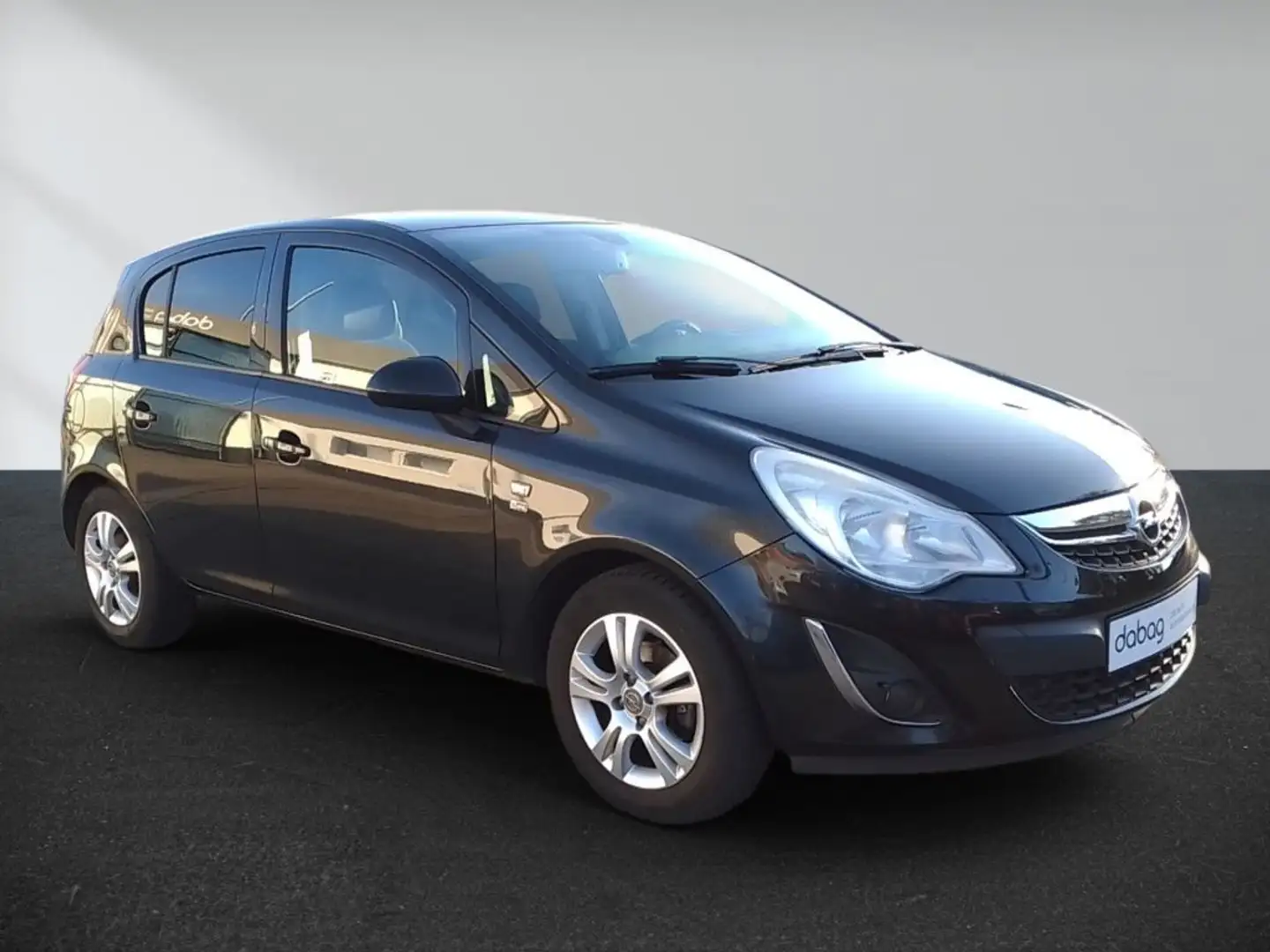 Opel Corsa 1.4 16V Selection Schwarz - 2