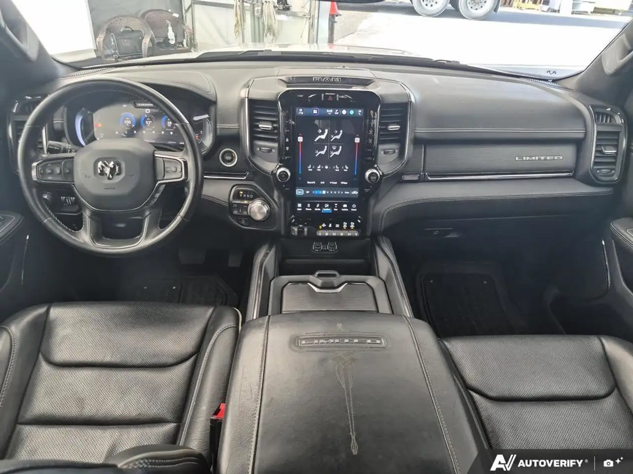 RAM 1500 снимка RAM 1500