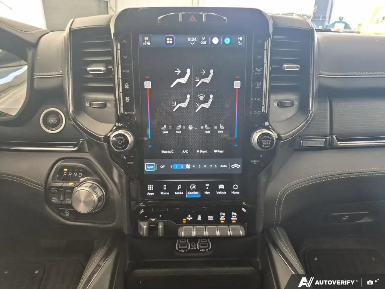 RAM 1500 снимка RAM 1500