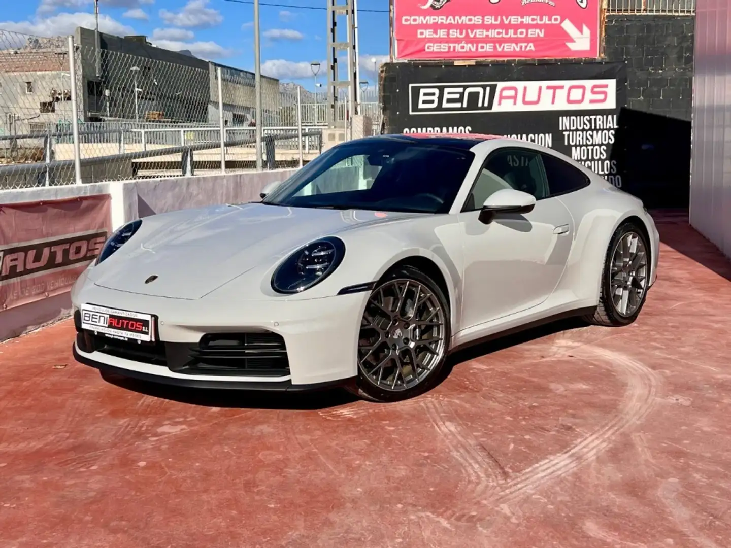 Porsche 911 Carrera Grey - 1