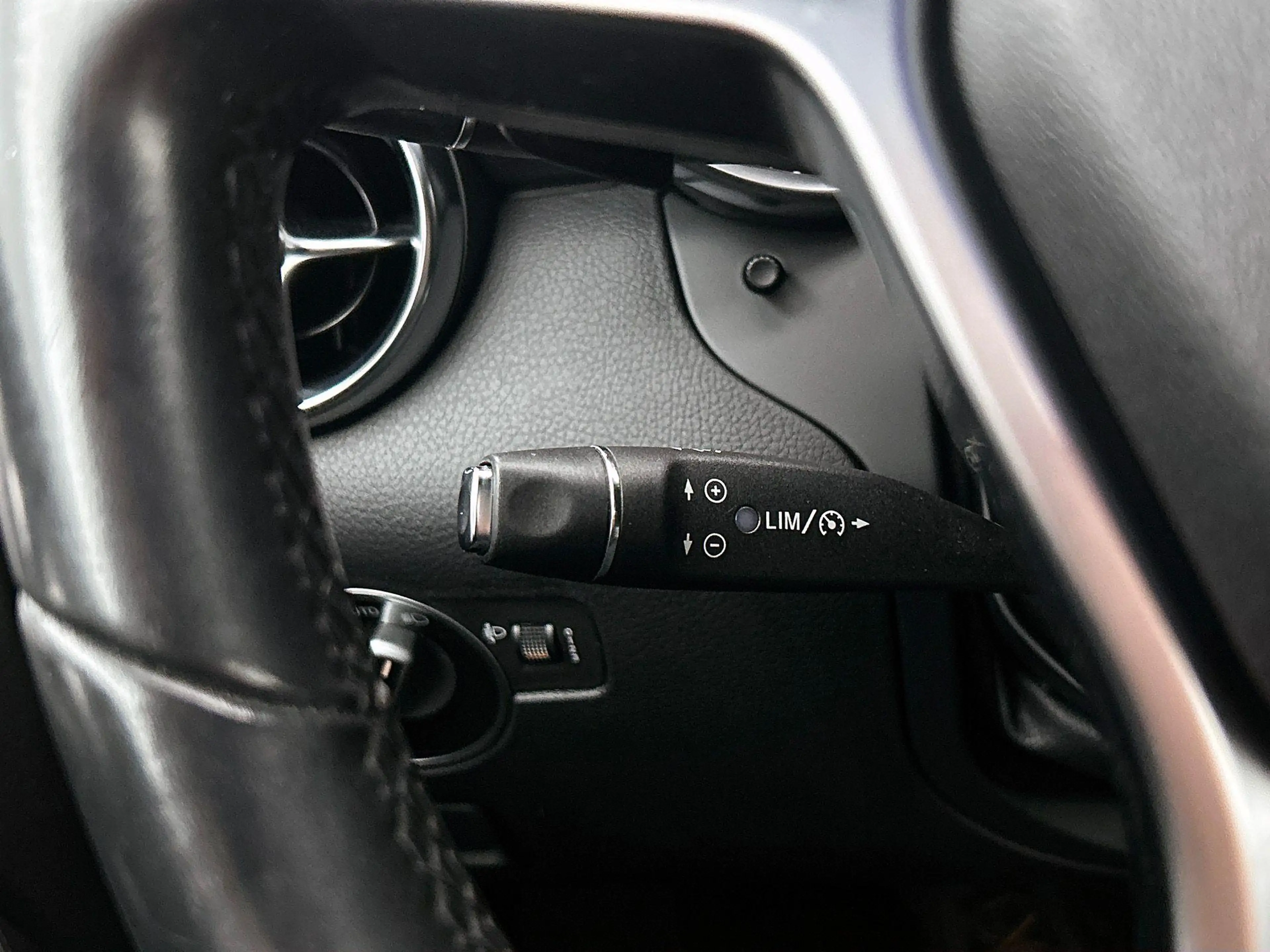 Mercedes-Benz SLK 200 SLK — photo 13