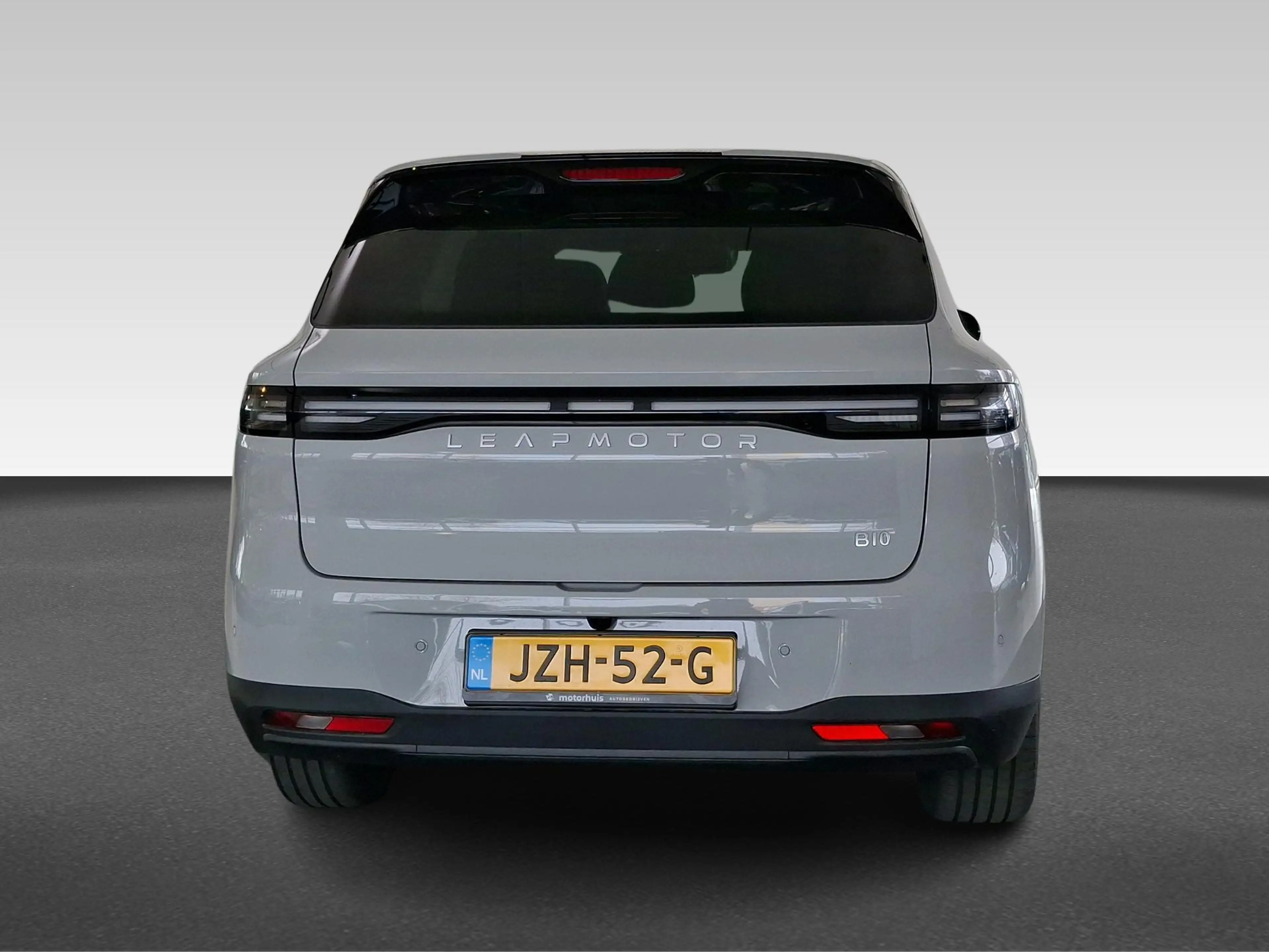 Leapmotor B10 EV 67,1 kWh 218pk Design — photo 9