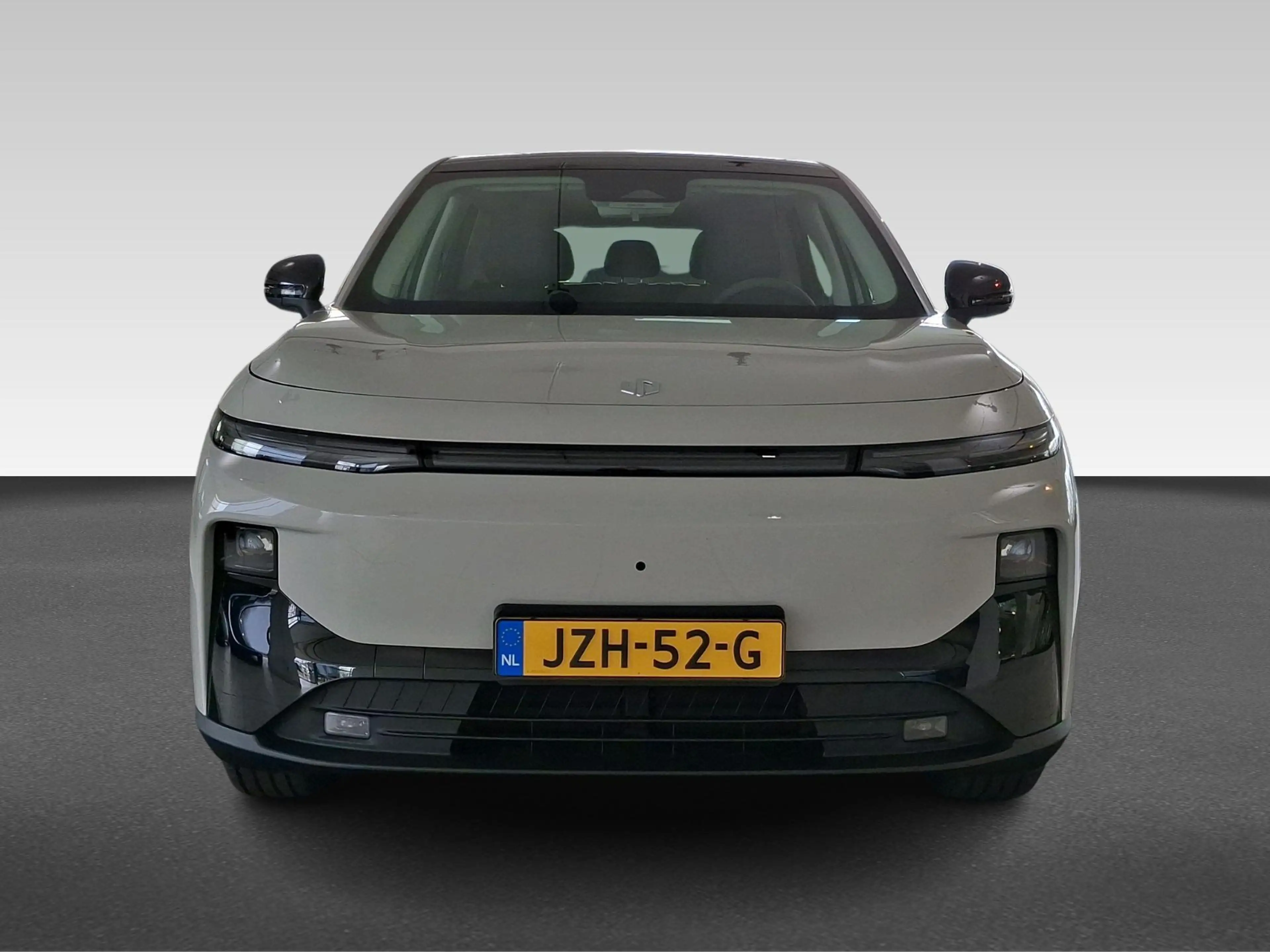 Leapmotor B10 EV 67,1 kWh 218pk Design — photo 7