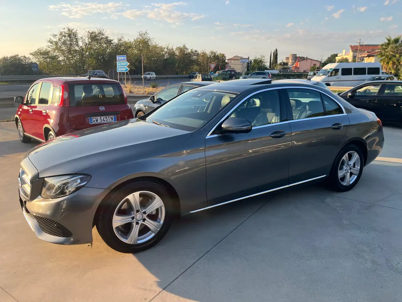 Mercedes-Benz E 220