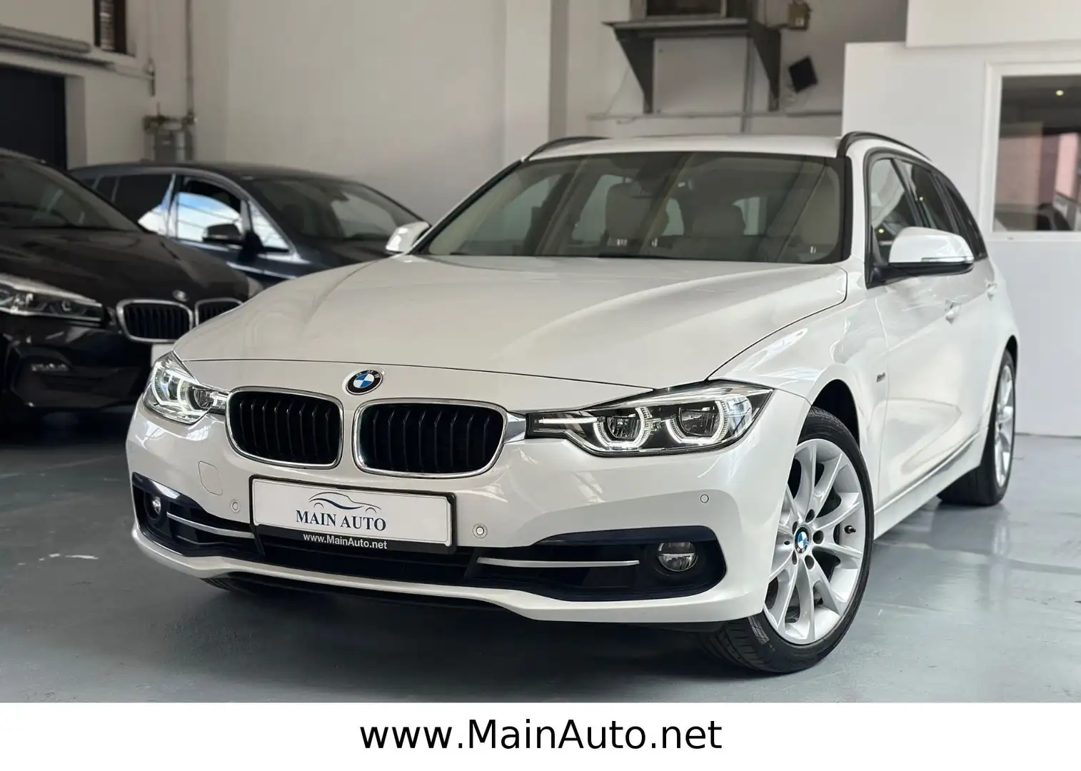 BMW 320 i xDrive Sport Line Aut/HeadUp/AHK/HiFI/KeyGo Weiß - 2