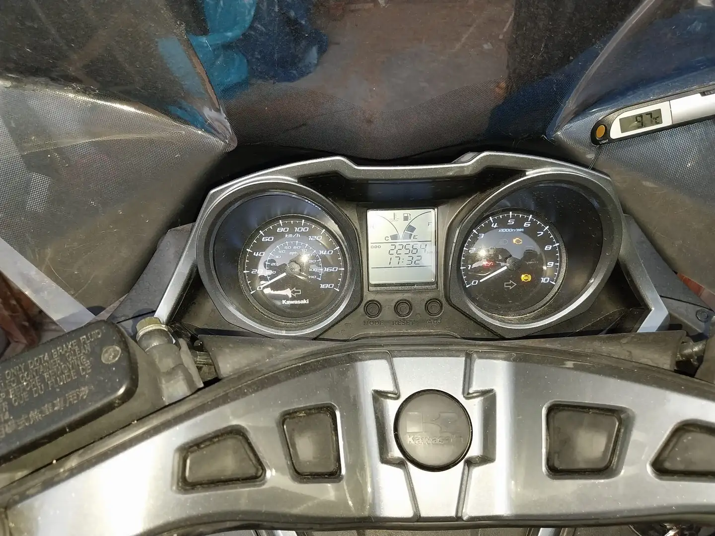 Kawasaki J300 ABS - 2