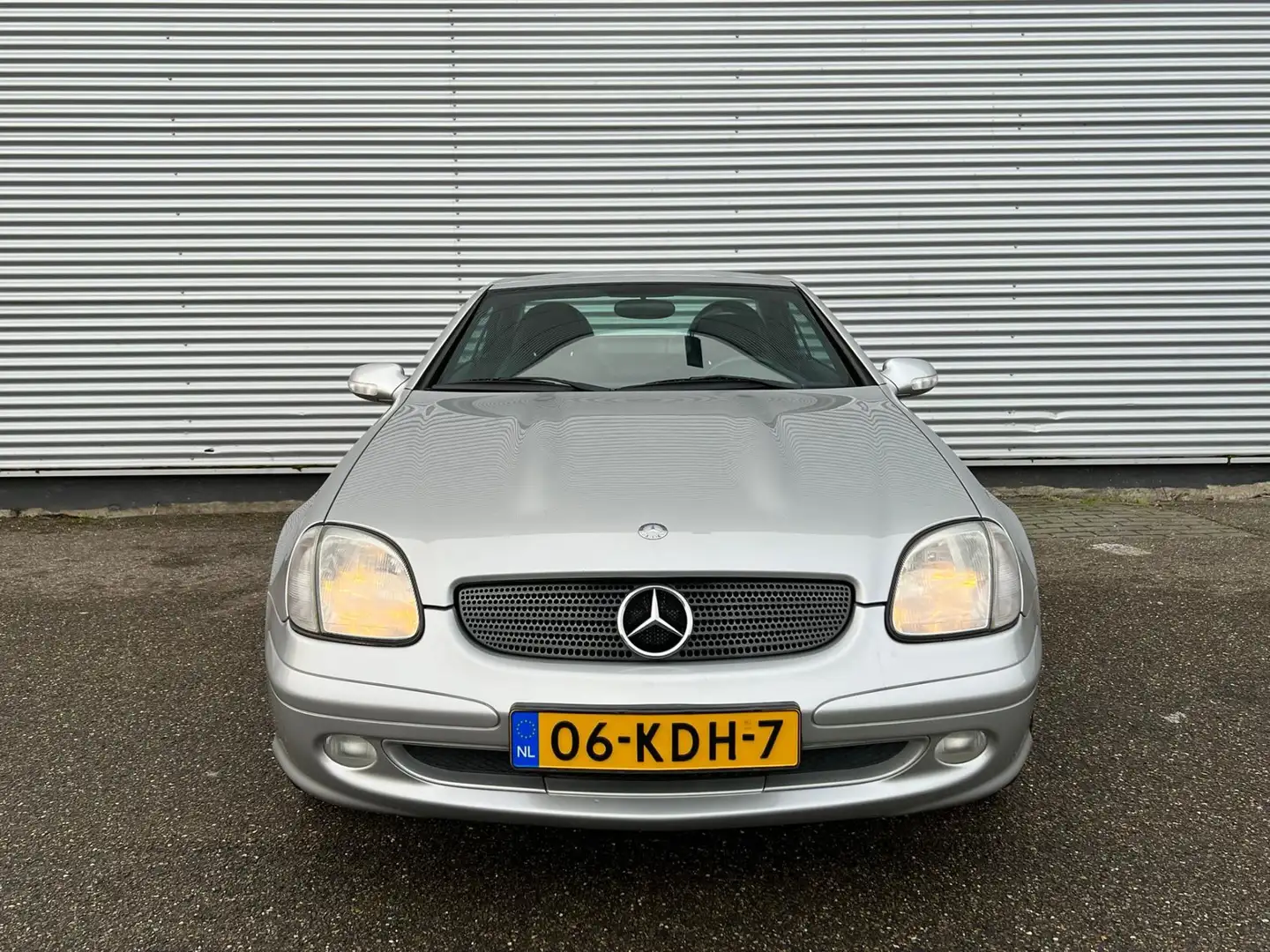 Mercedes-Benz SLK 230 K. / dealer onderhouden / Aut / Airco /Cruise / To Šedá - 2