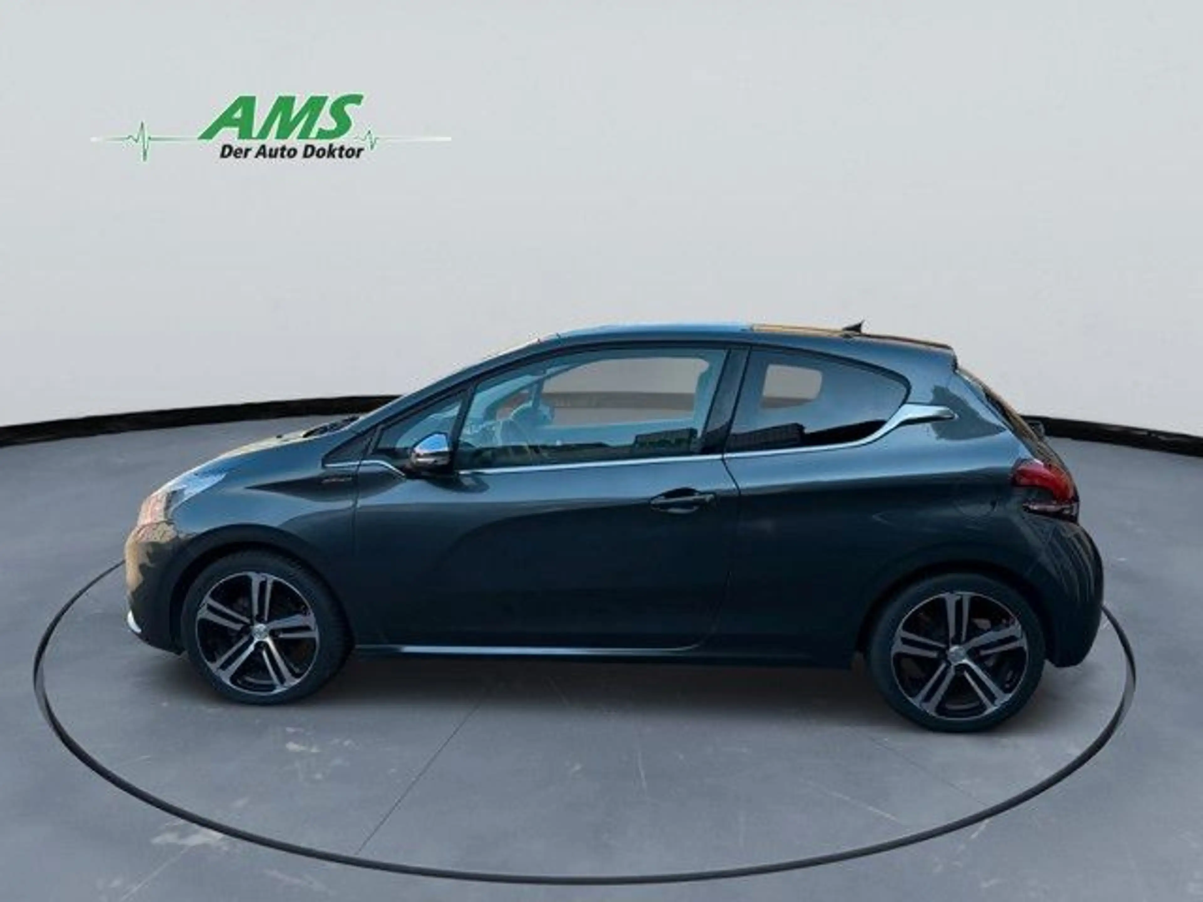 Peugeot 208 Allure GT-Line — photo 6