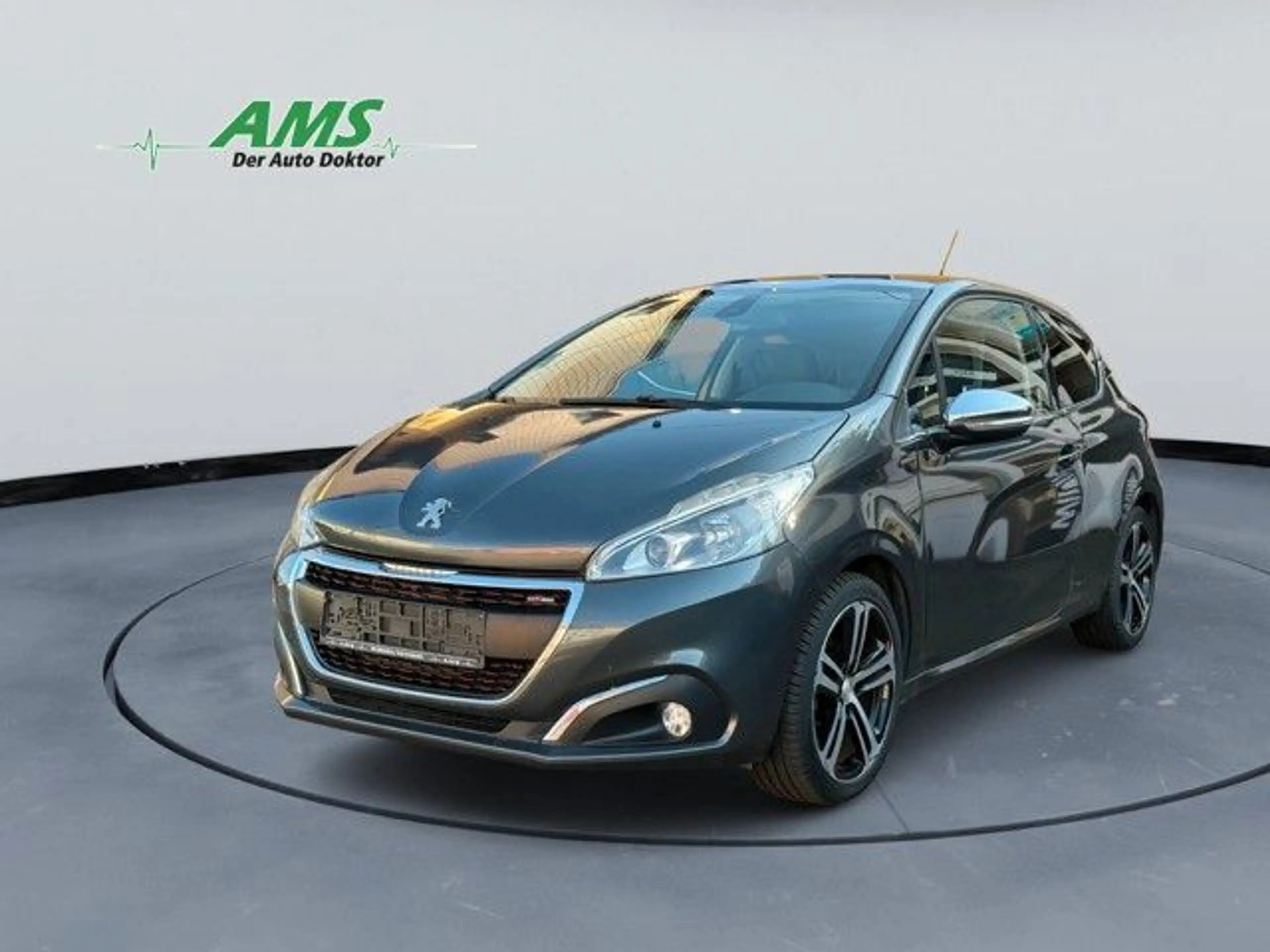 Peugeot 208 Allure GT-Line — photo 4