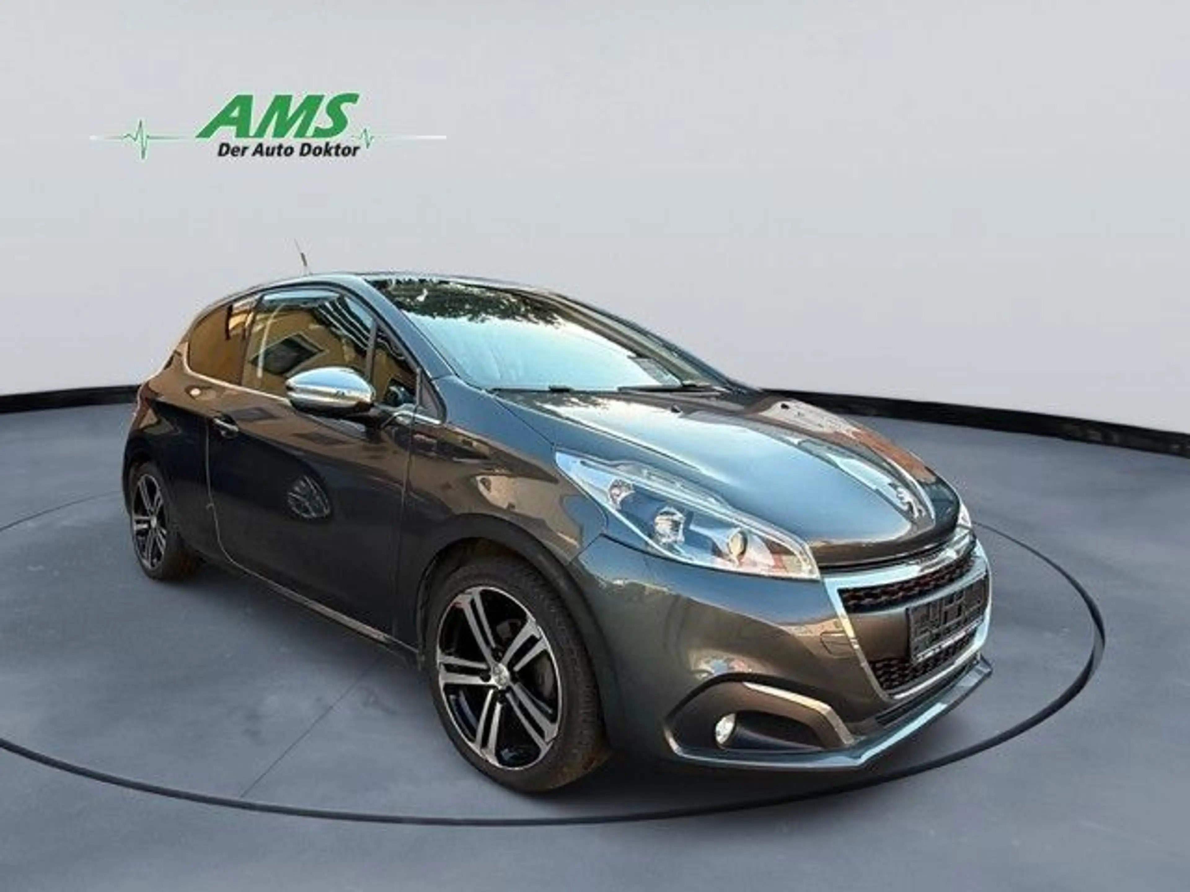 Peugeot 208 Allure GT-Line — photo 3