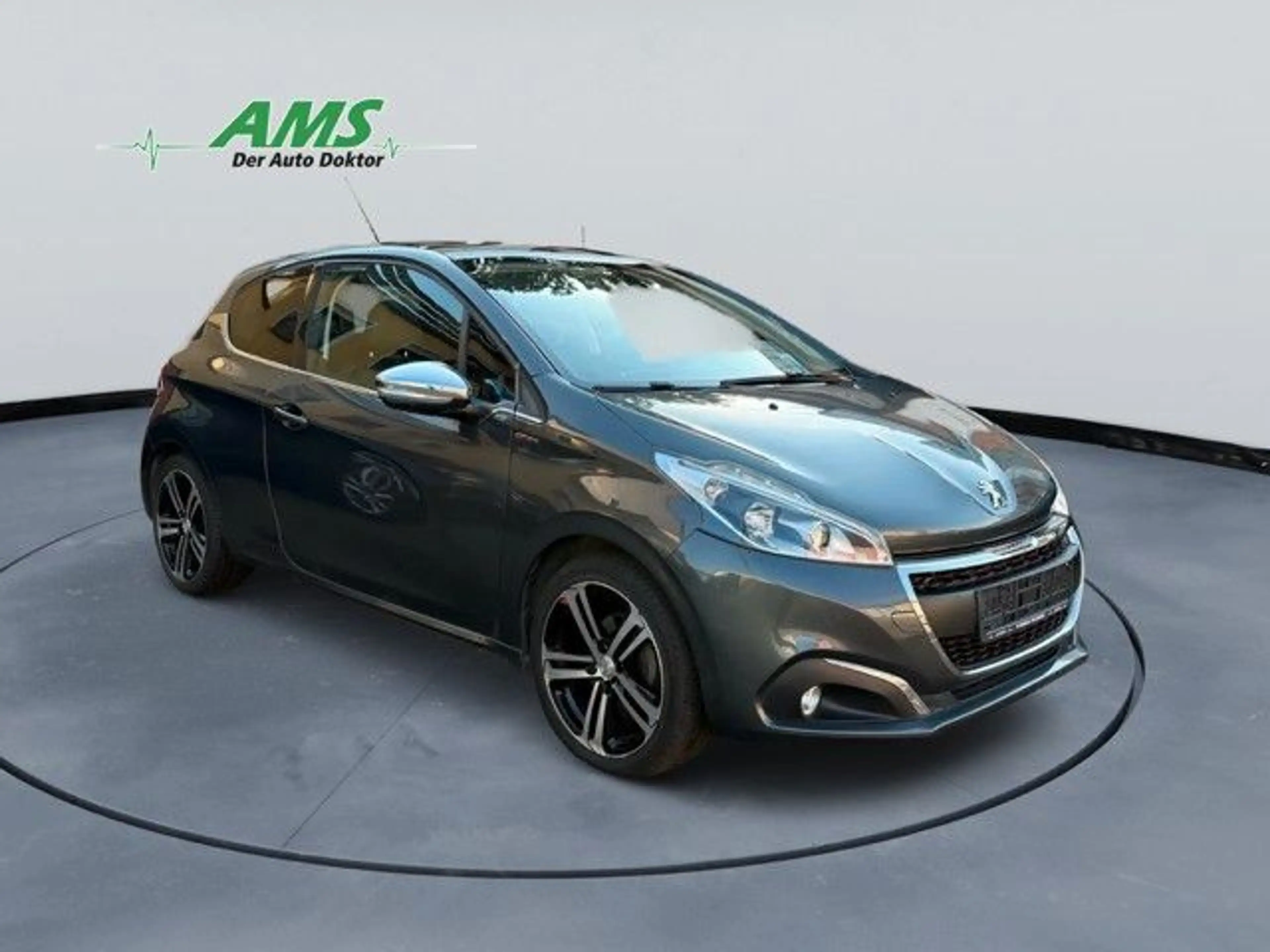 Peugeot 208 Allure GT-Line — photo 11
