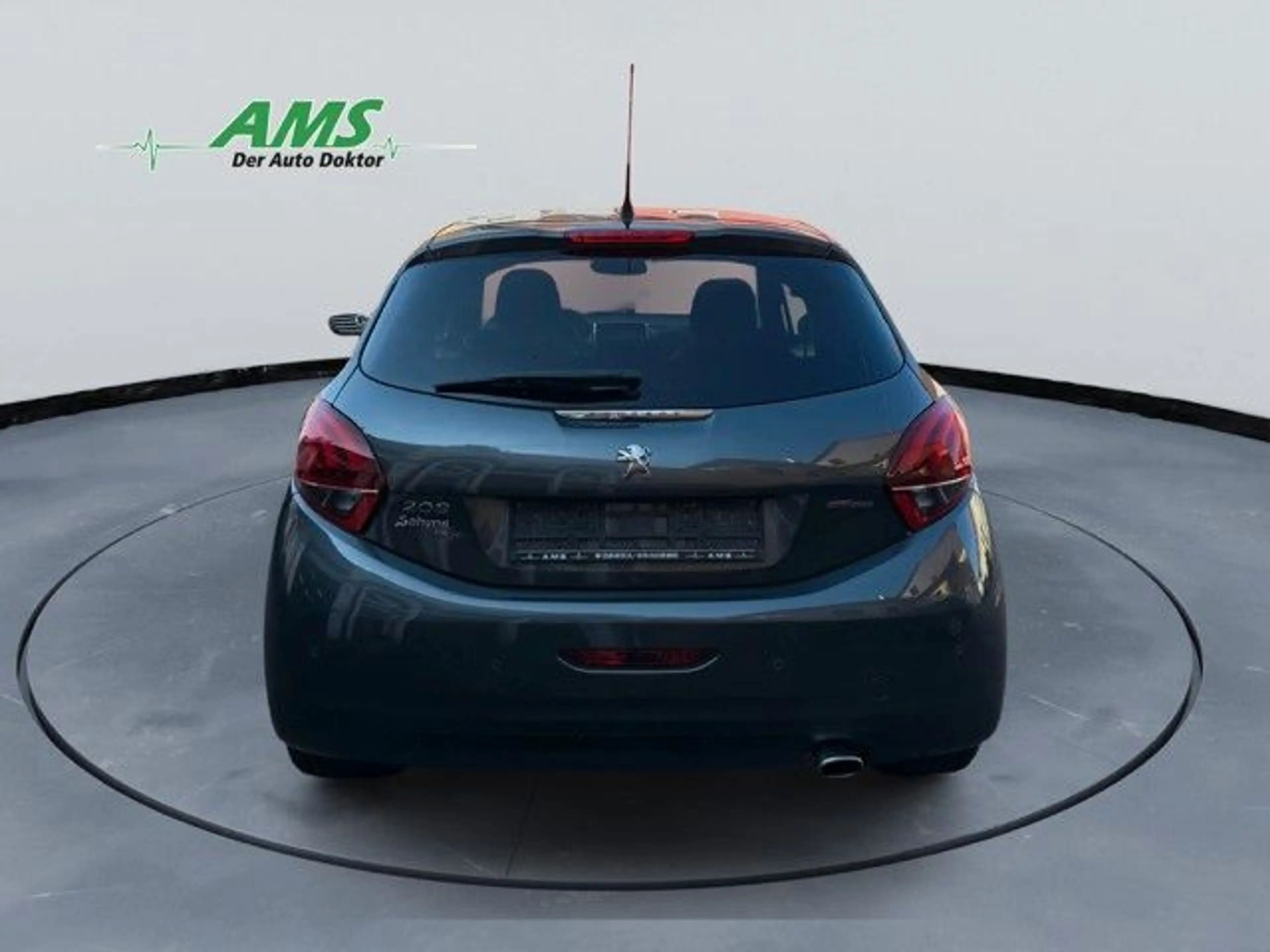 Peugeot 208 Allure GT-Line — photo 8