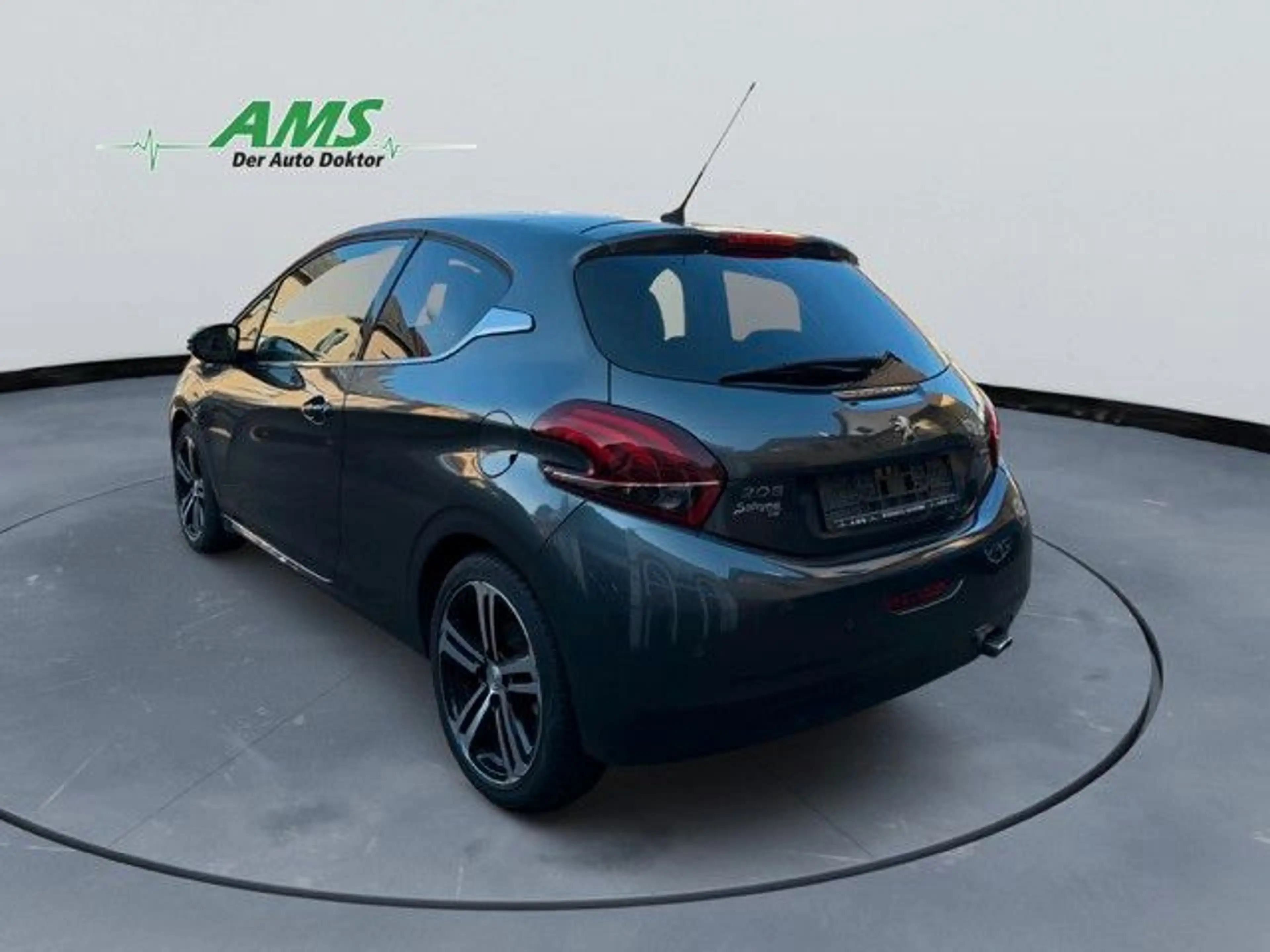 Peugeot 208 Allure GT-Line — photo 7