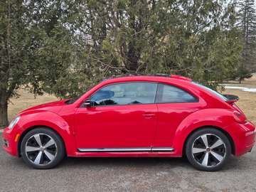 2dr Cpe DSG 2.0T Black Turbo Launch Edition