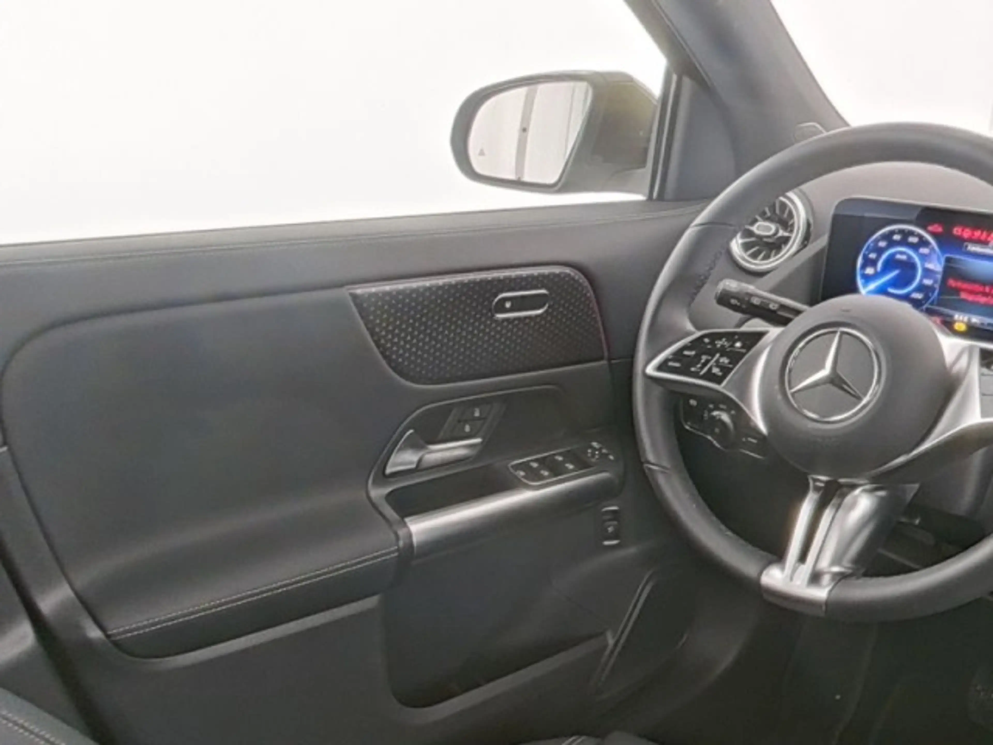 Mercedes-Benz EQA 300 EQA 300 4M Progressive DISTRONIC+KAMERA+LED Klima — photo 10