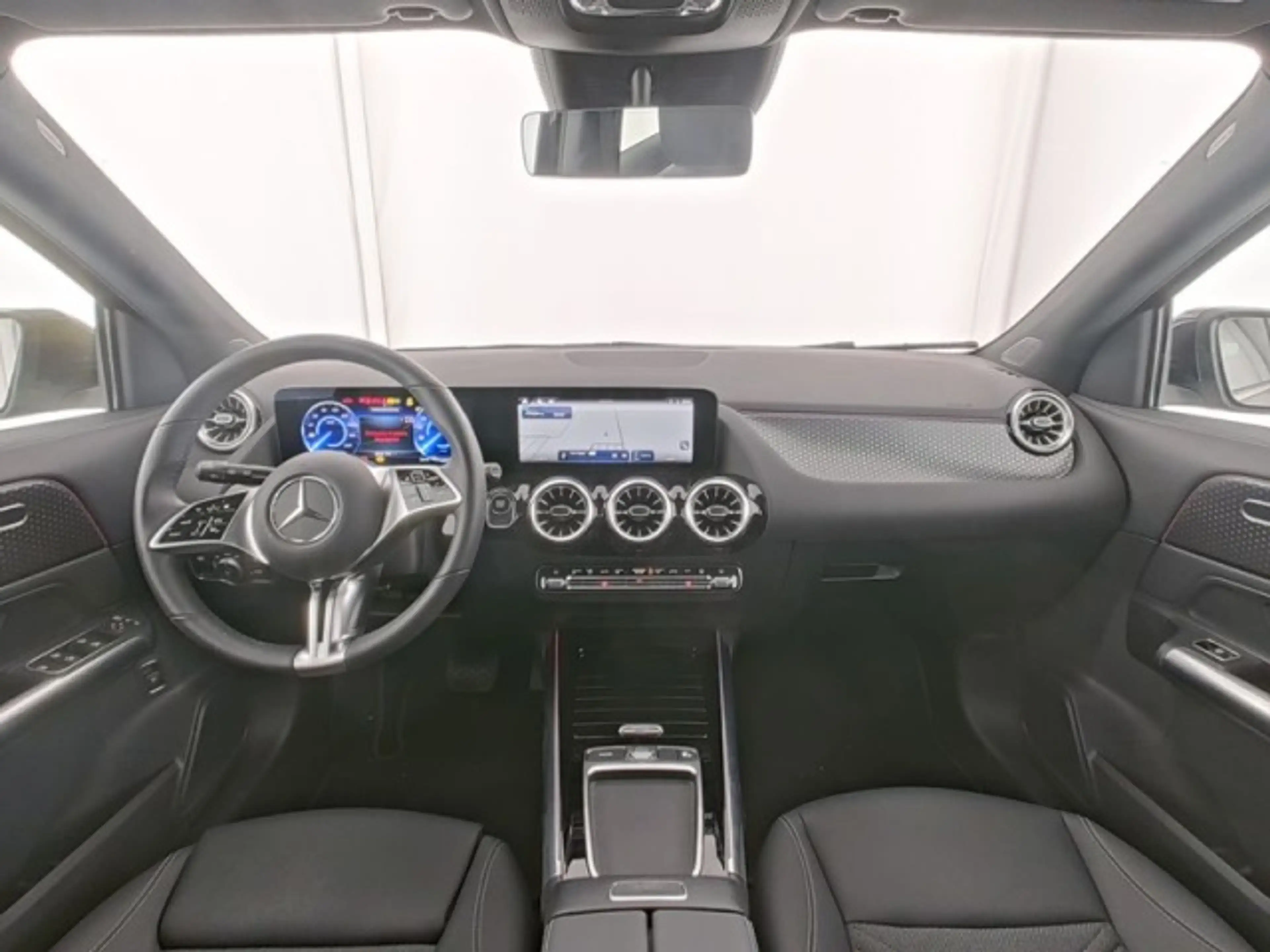 Mercedes-Benz EQA 300 EQA 300 4M Progressive DISTRONIC+KAMERA+LED Klima — photo 8