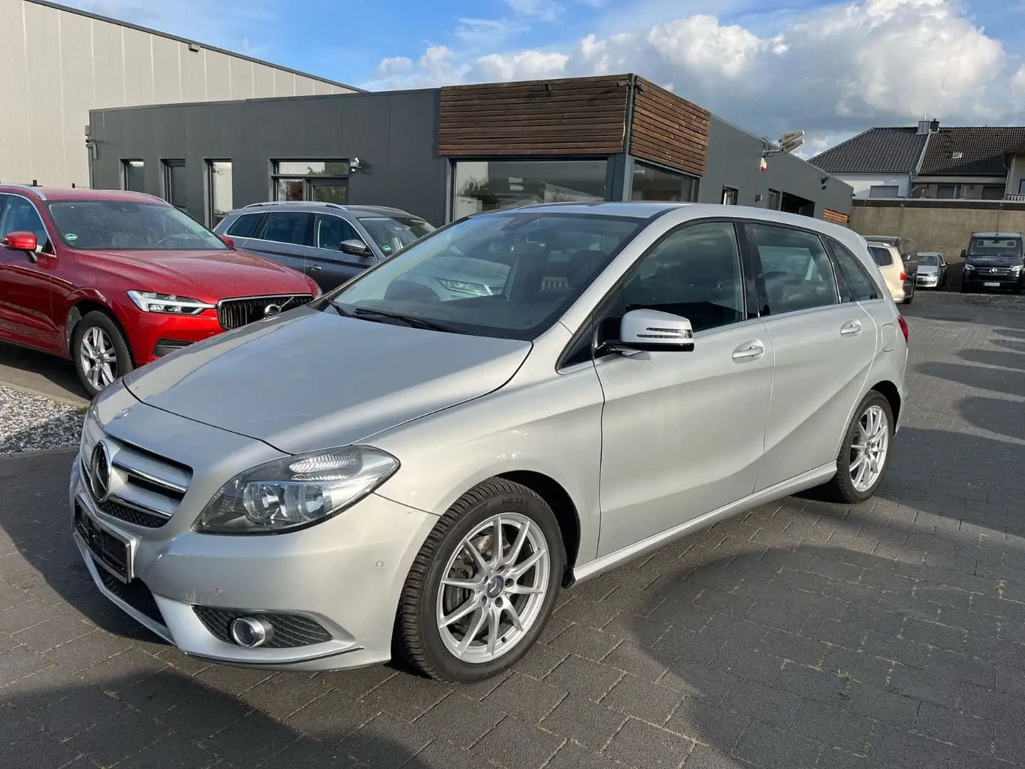 Mercedes-Benz B 180 Automatik | Kamera | elektr. Memory Sitz Zilver - 1