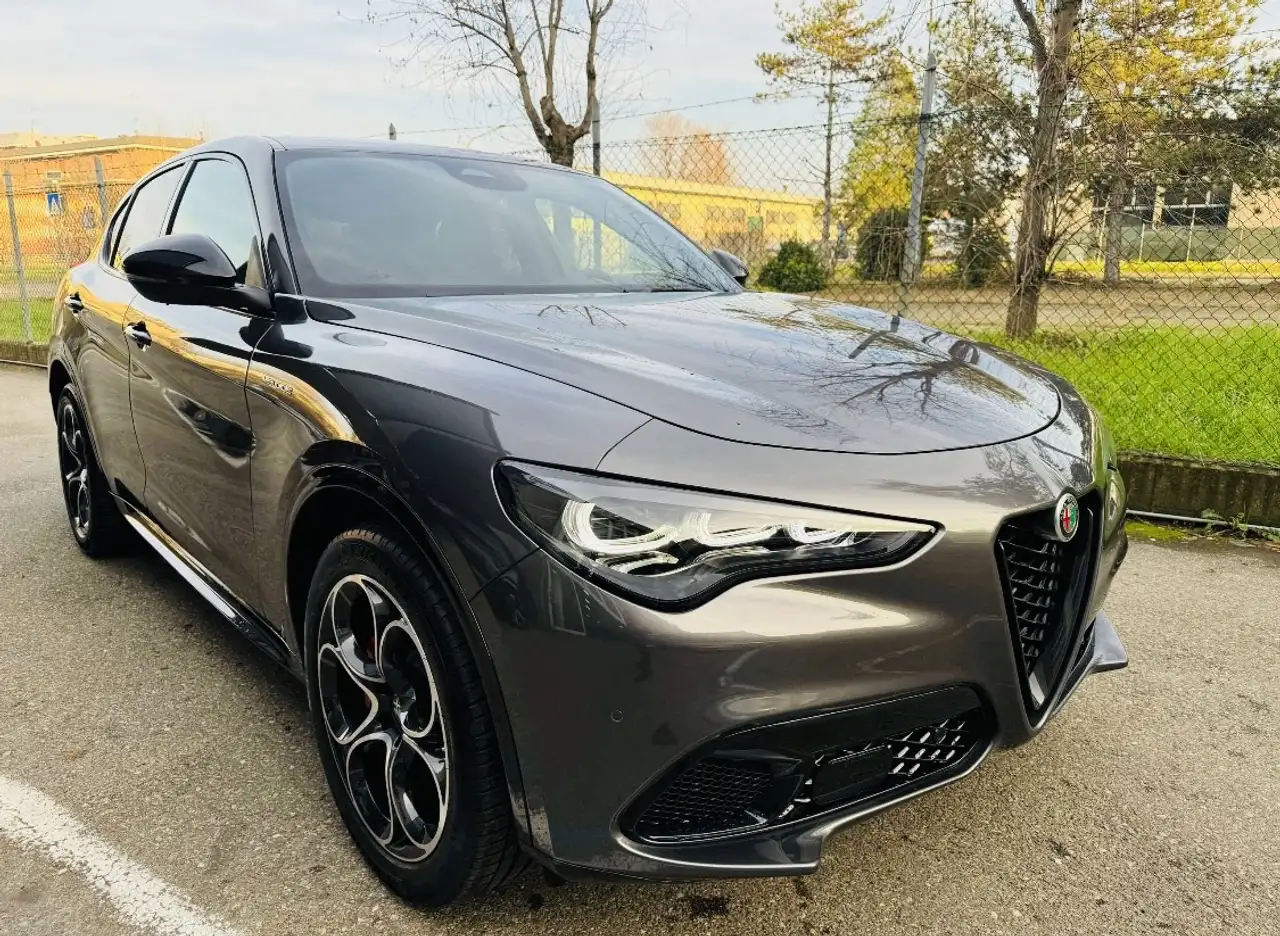 Alfa Romeo Stelvio 2024