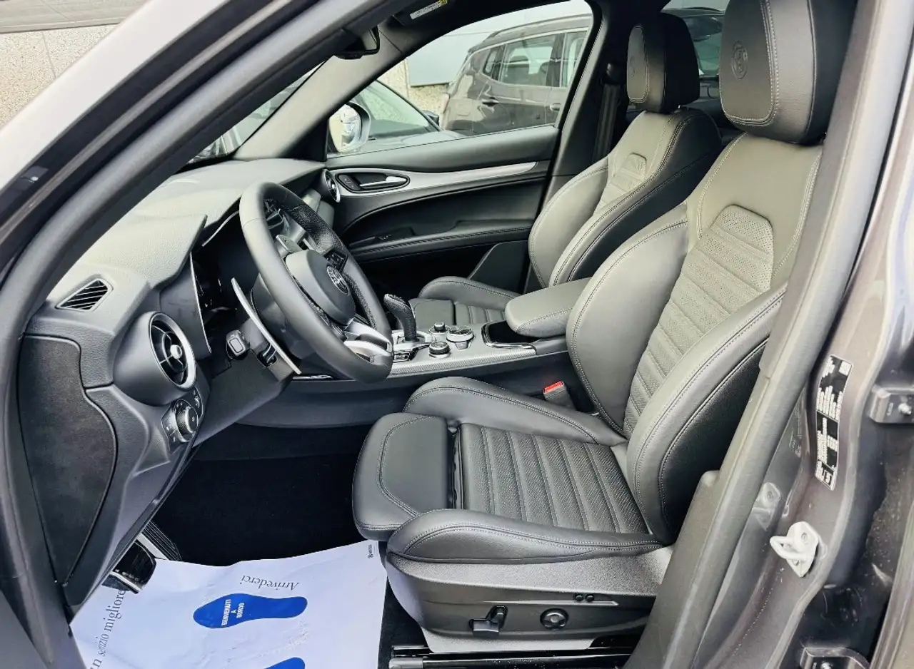 Alfa Romeo Stelvio 2024