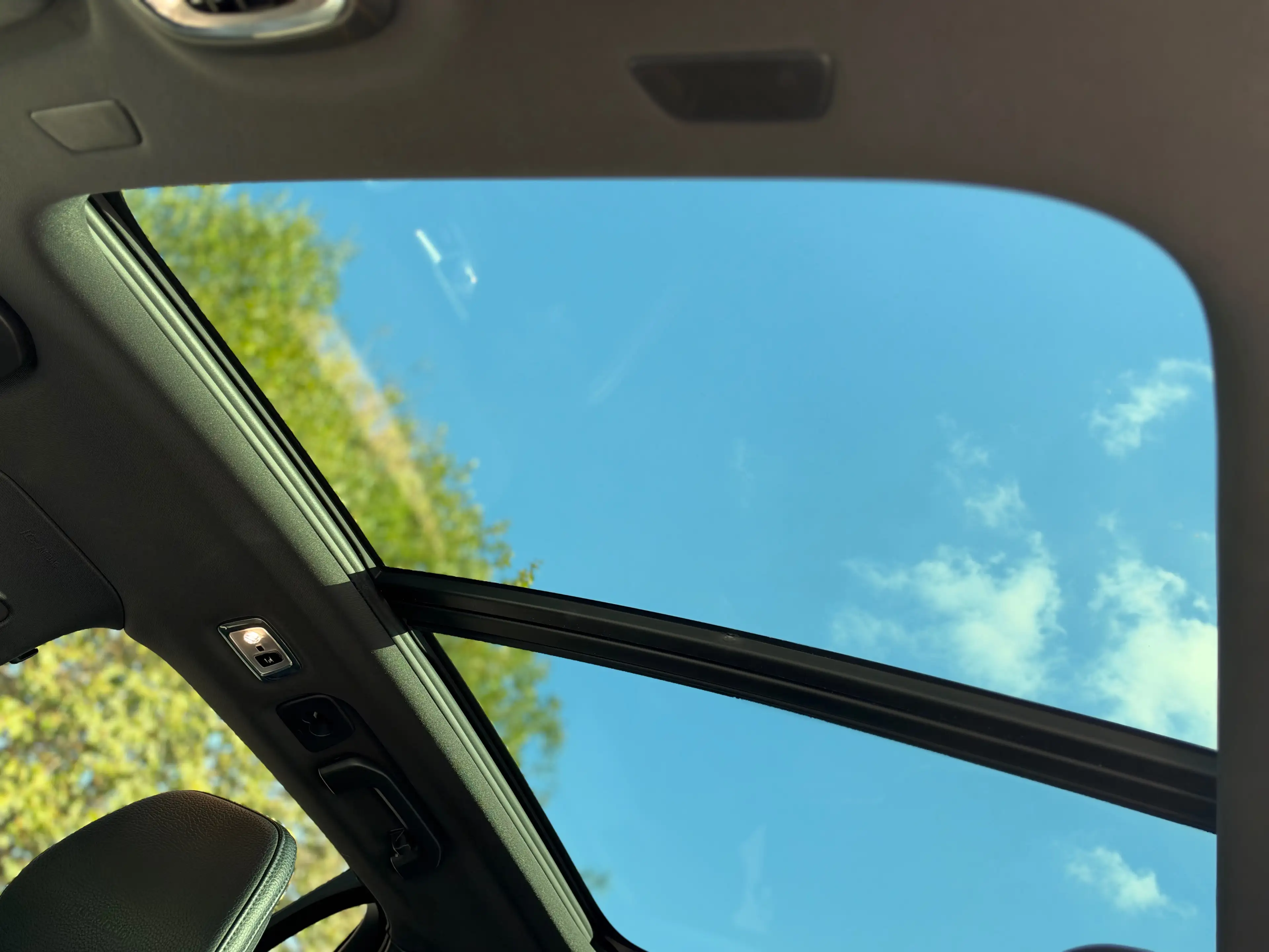 Volvo V60 Inscription AWD — photo 14