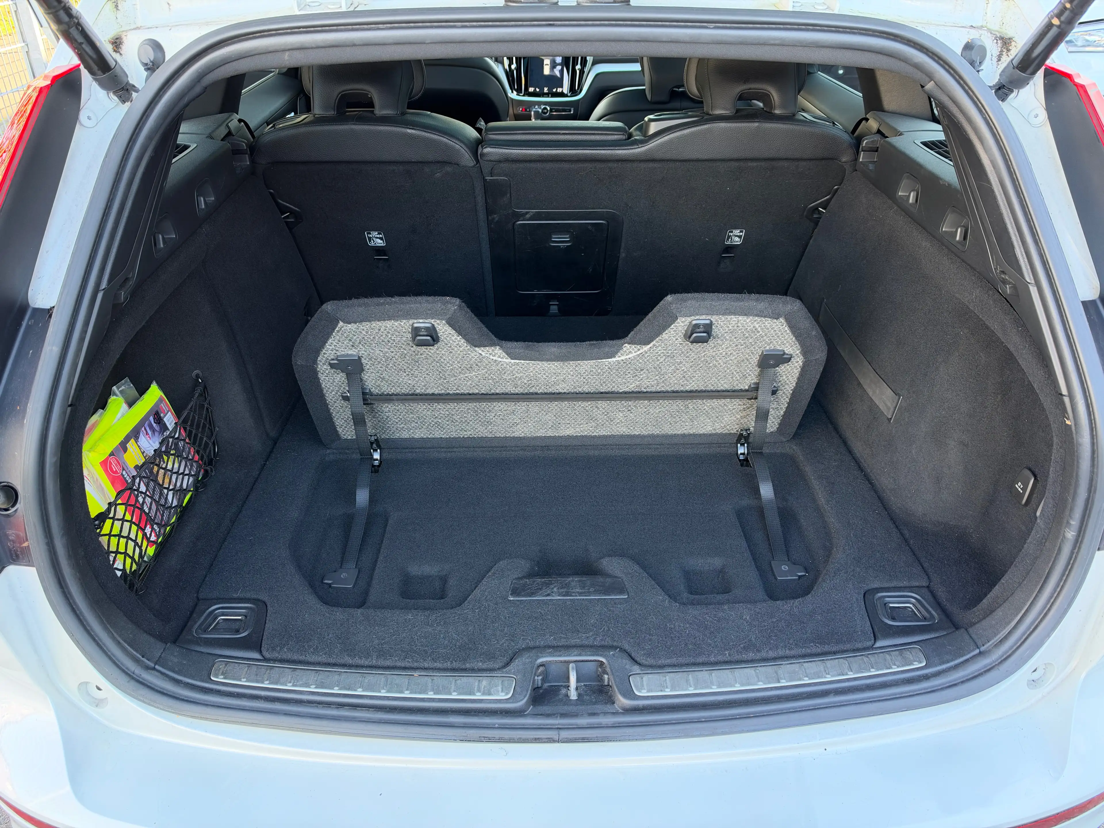 Volvo V60 Inscription AWD — photo 15