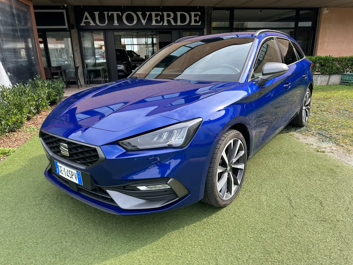 SEAT Leon e-Hybrid Sportstourer 1.4 E-hybrid FR DSG 50000Km UNIPROP Bleu - 1
