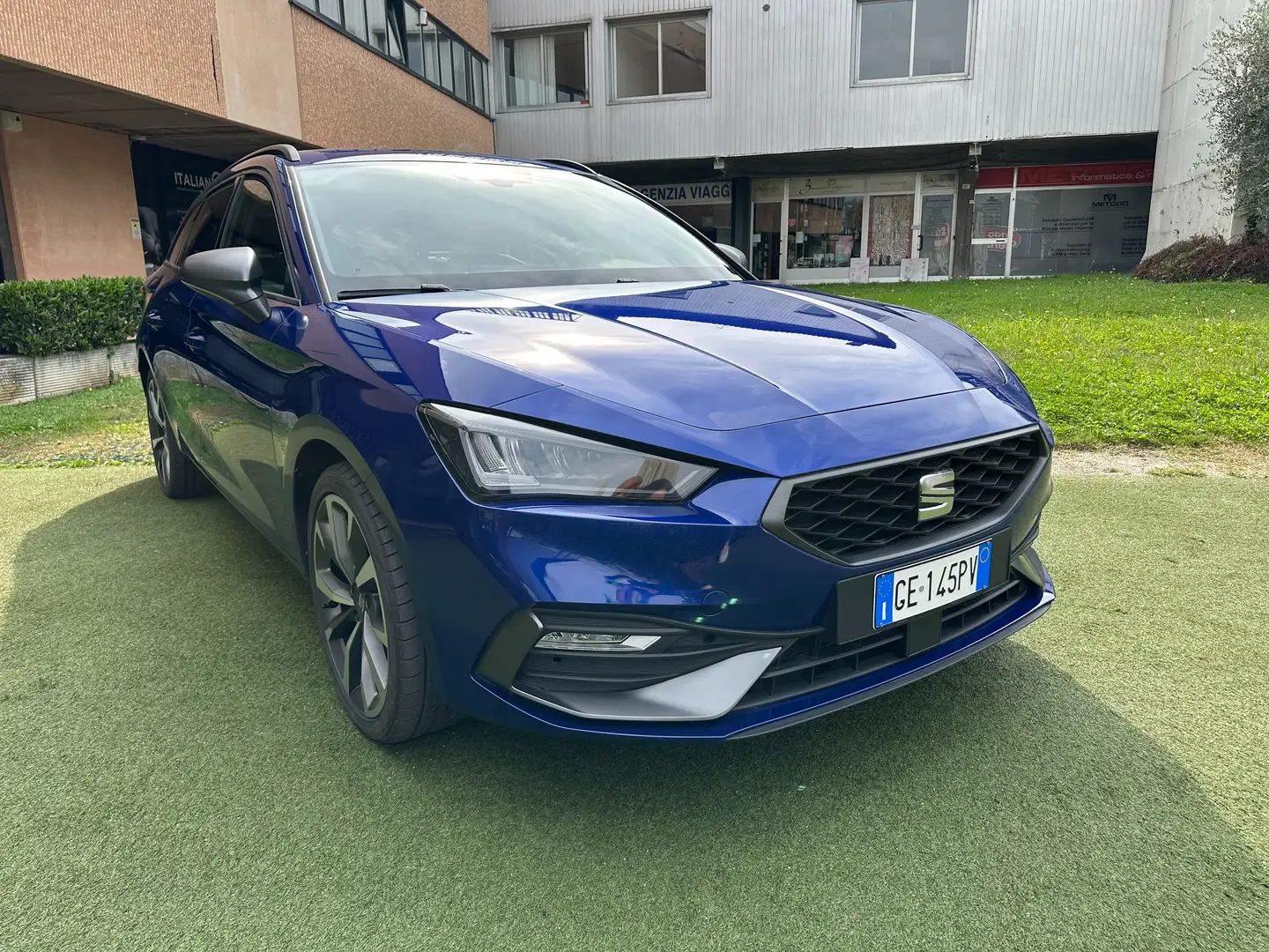 SEAT Leon e-Hybrid Sportstourer 1.4 E-hybrid FR DSG 50000Km UNIPROP Bleu - 2