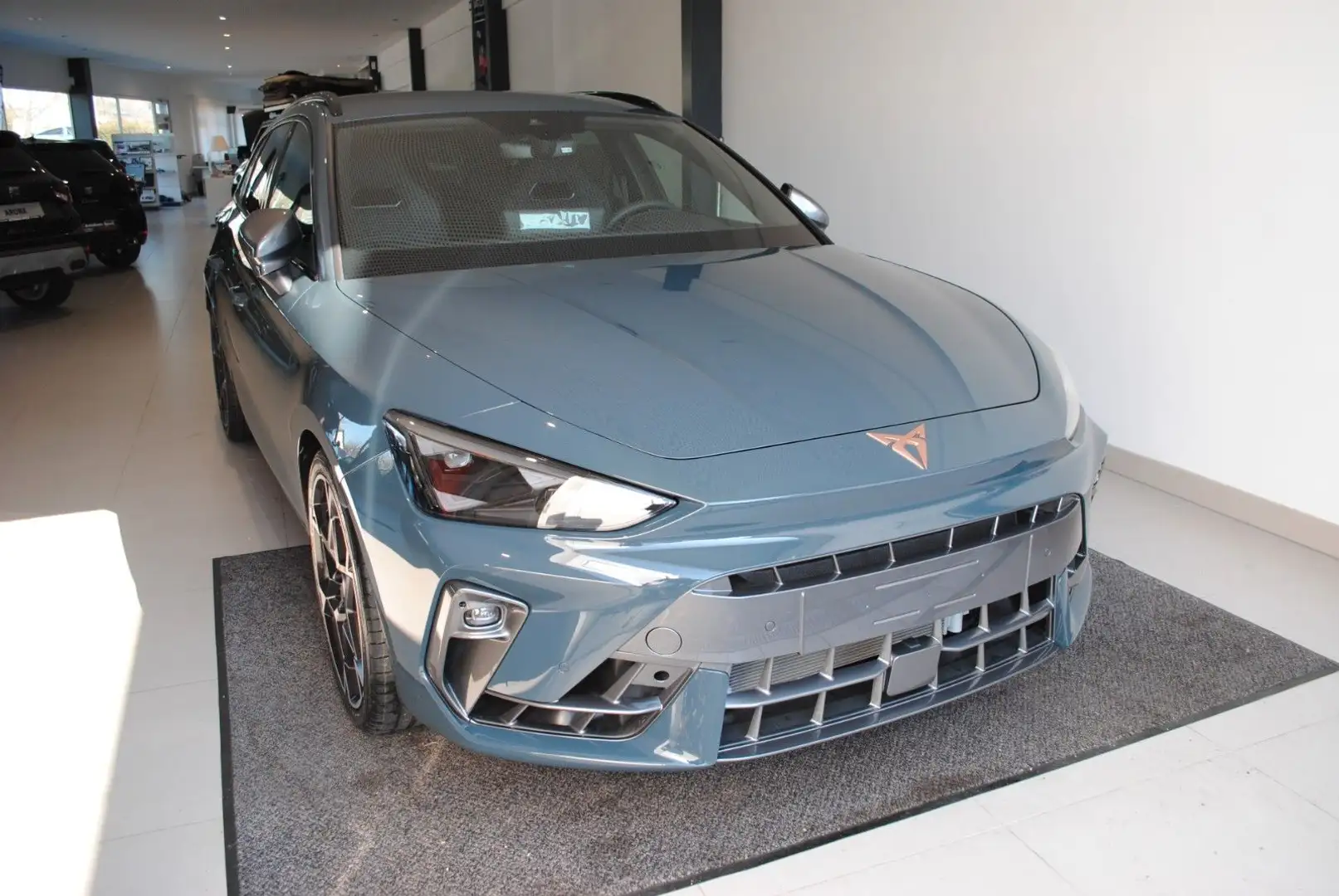 CUPRA Leon SP 1.5 eTSI DSG *AHK*KESSY*ACC*dig.Cockpit Bleu - 1