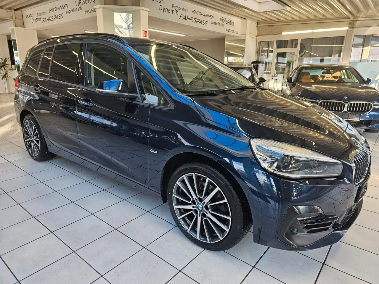 BMW 220