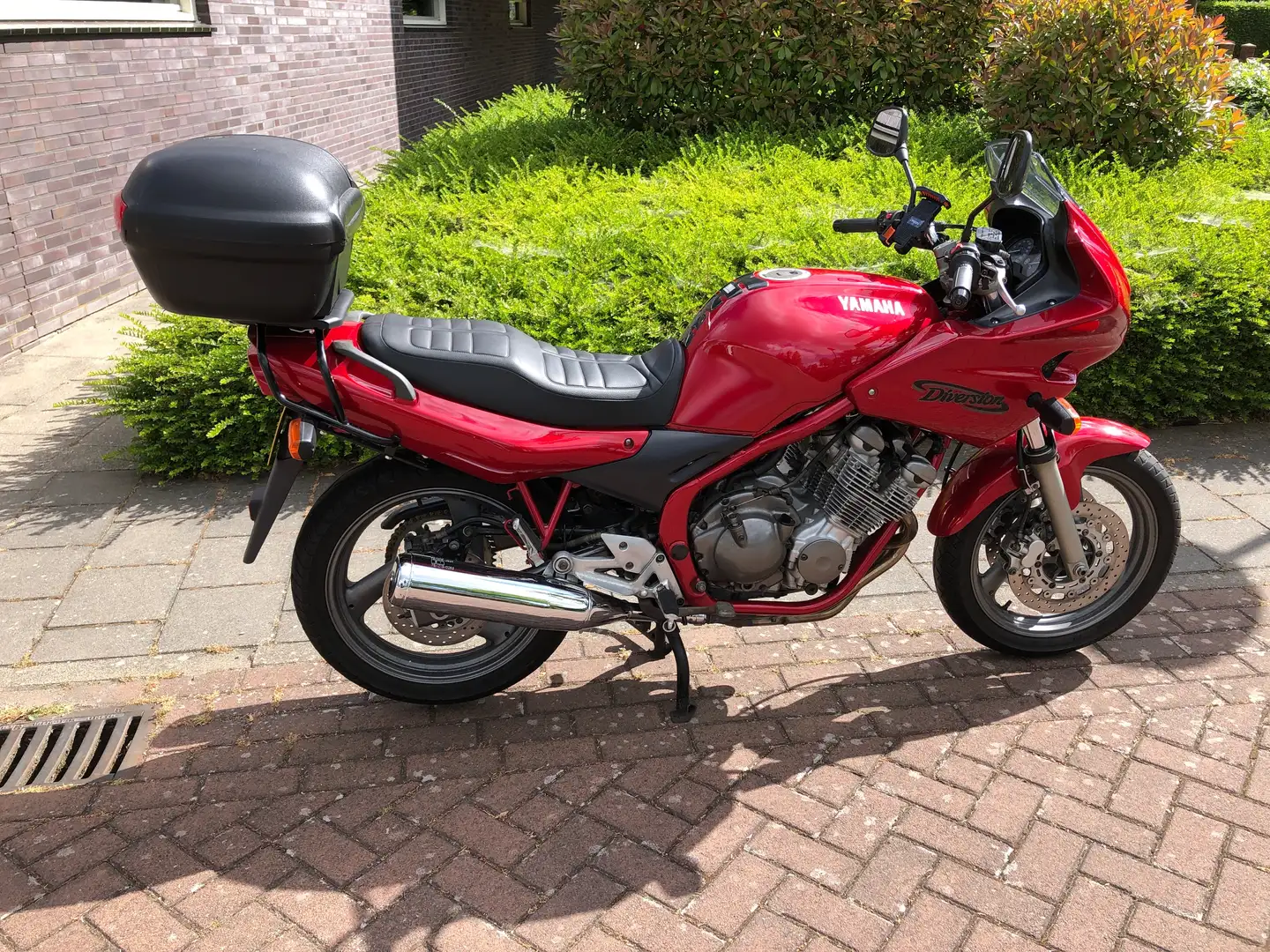 Yamaha XJ 600 Diversion Roşu - 1