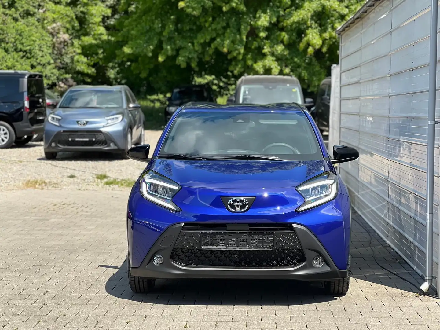 Toyota Aygo X Active 1.0L Android Auto*SHZ*Kamera*LED*KlimaAT... Blau - 1