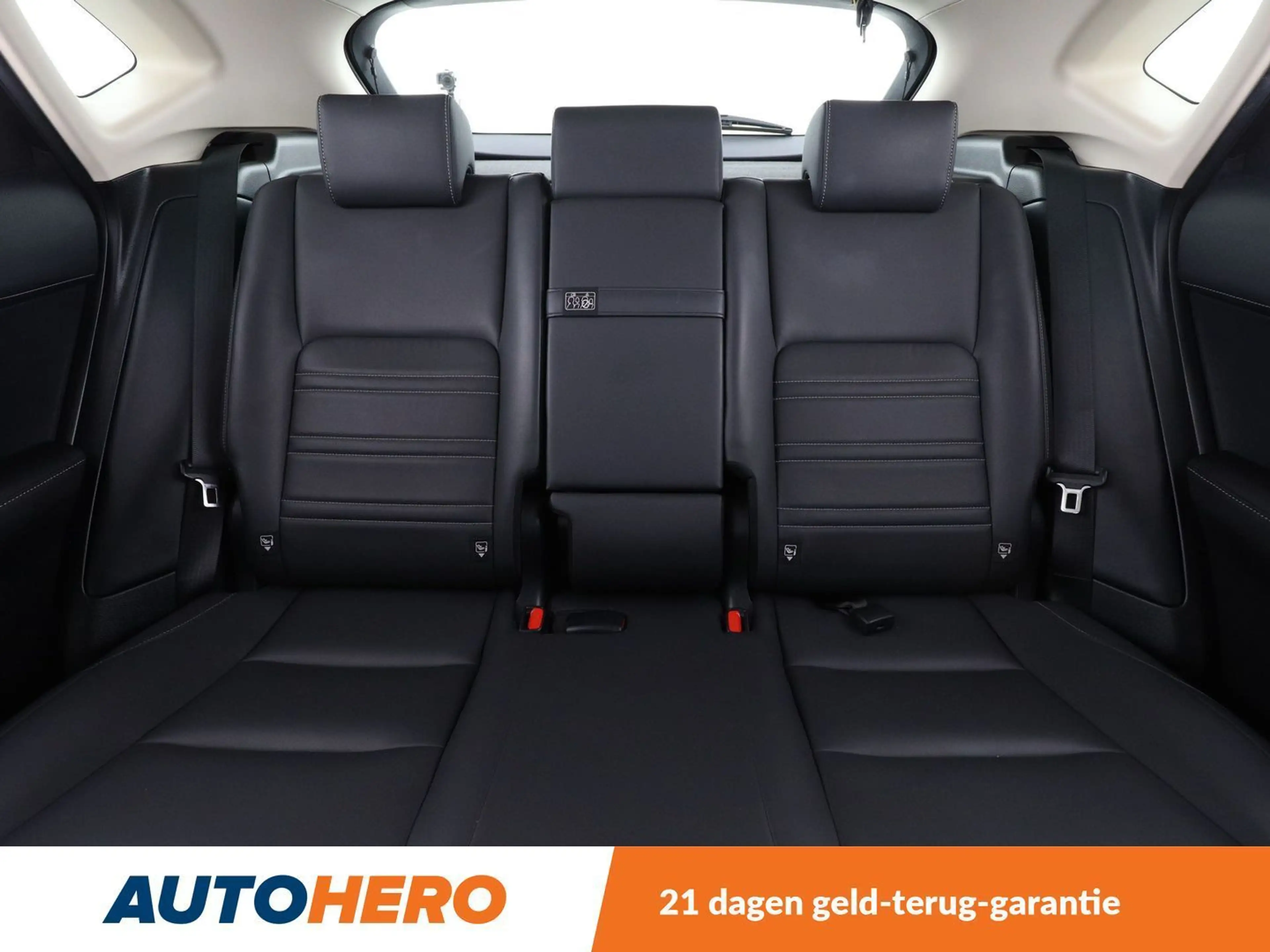 Lexus NX 300h NX 300h E-Four Executive Line — photo 15