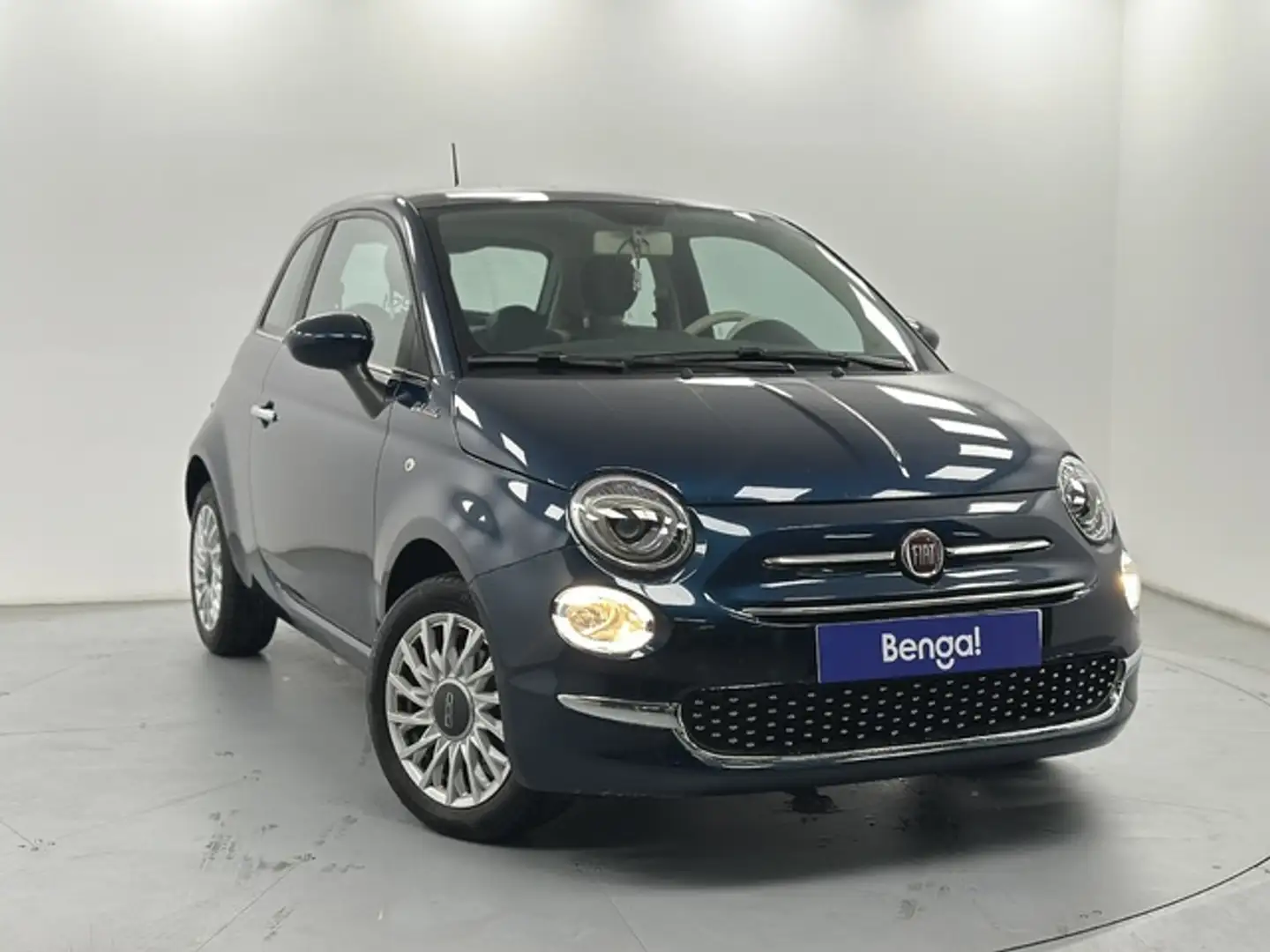 Fiat 500 1.0 Hybrid Dolcevita 52kW Blauw - 1