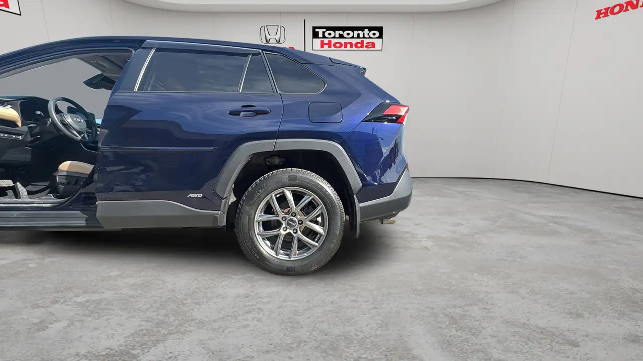 Toyota RAV 4 снимка Toyota RAV 4