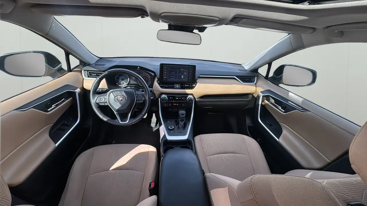 Toyota RAV 4 снимка Toyota RAV 4