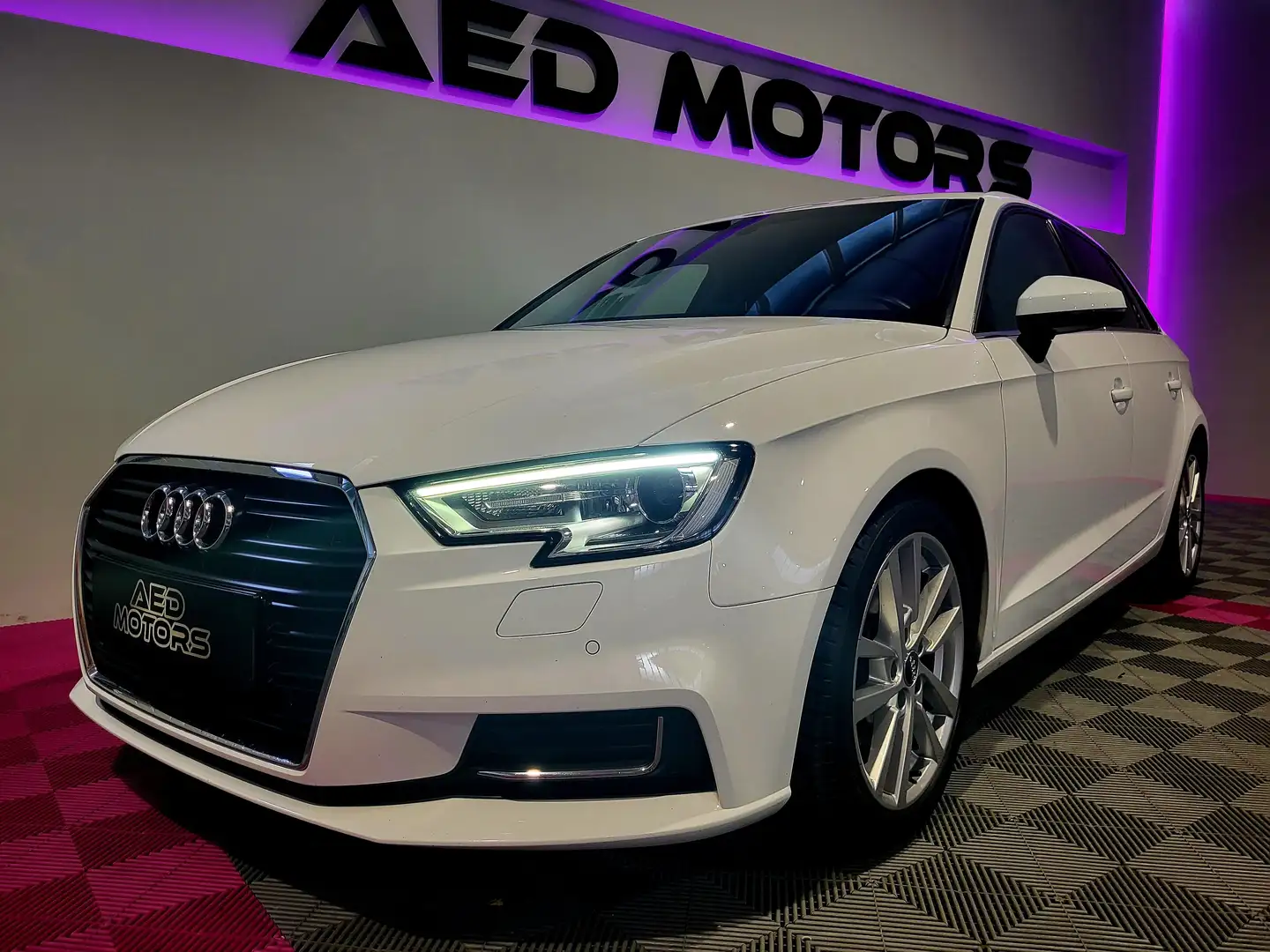 Audi A3 design Weiß - 1