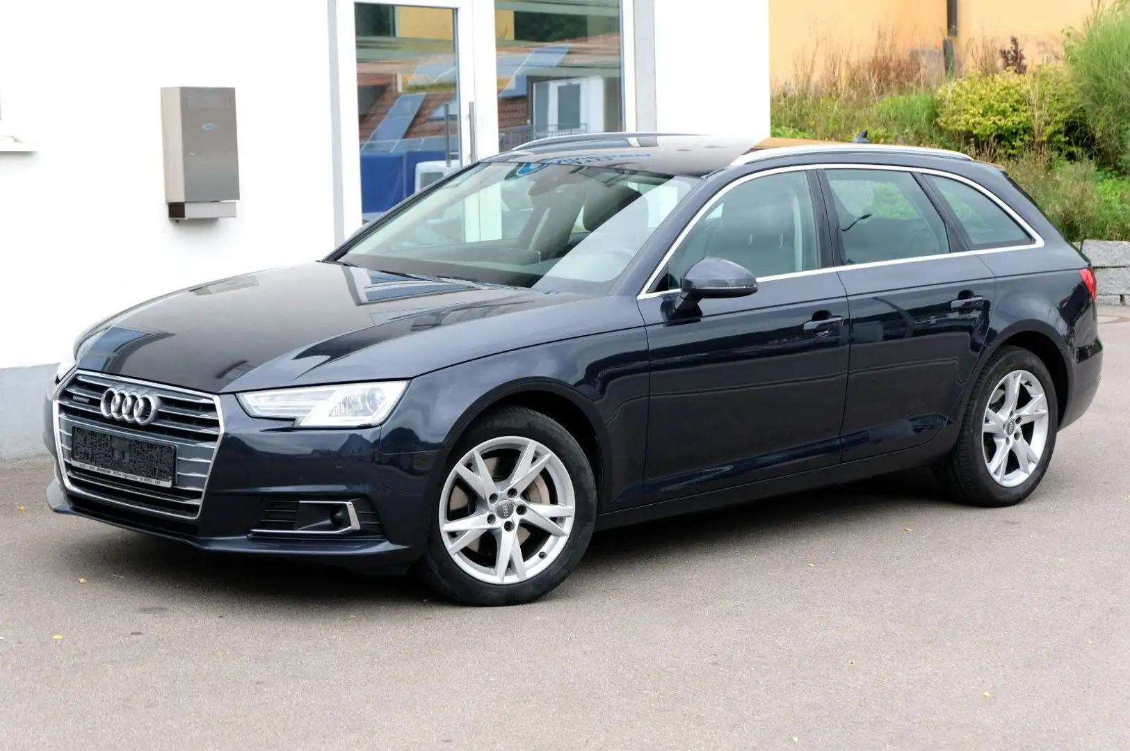 Audi A4 2.0 TDI Avant quattro Stronic MMI AssPaket Blau - 1