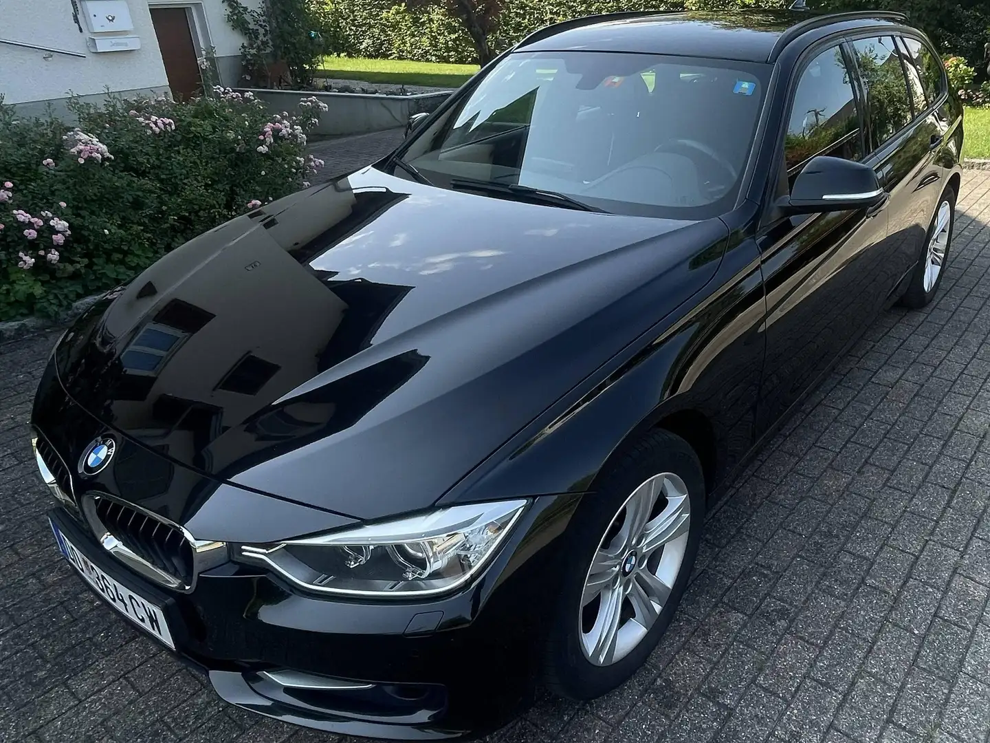 BMW 318 318d xDrive Österreich-Paket Touring Österreich-Paket Schwarz - 2