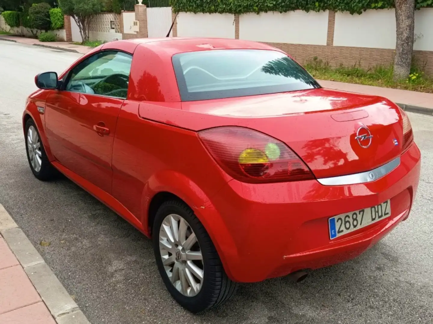 Opel Tigra 1.4 16v Edition Rojo - 2