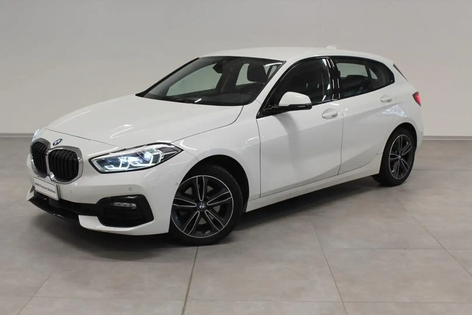 BMW 116 116d Sport auto Weiß - 1