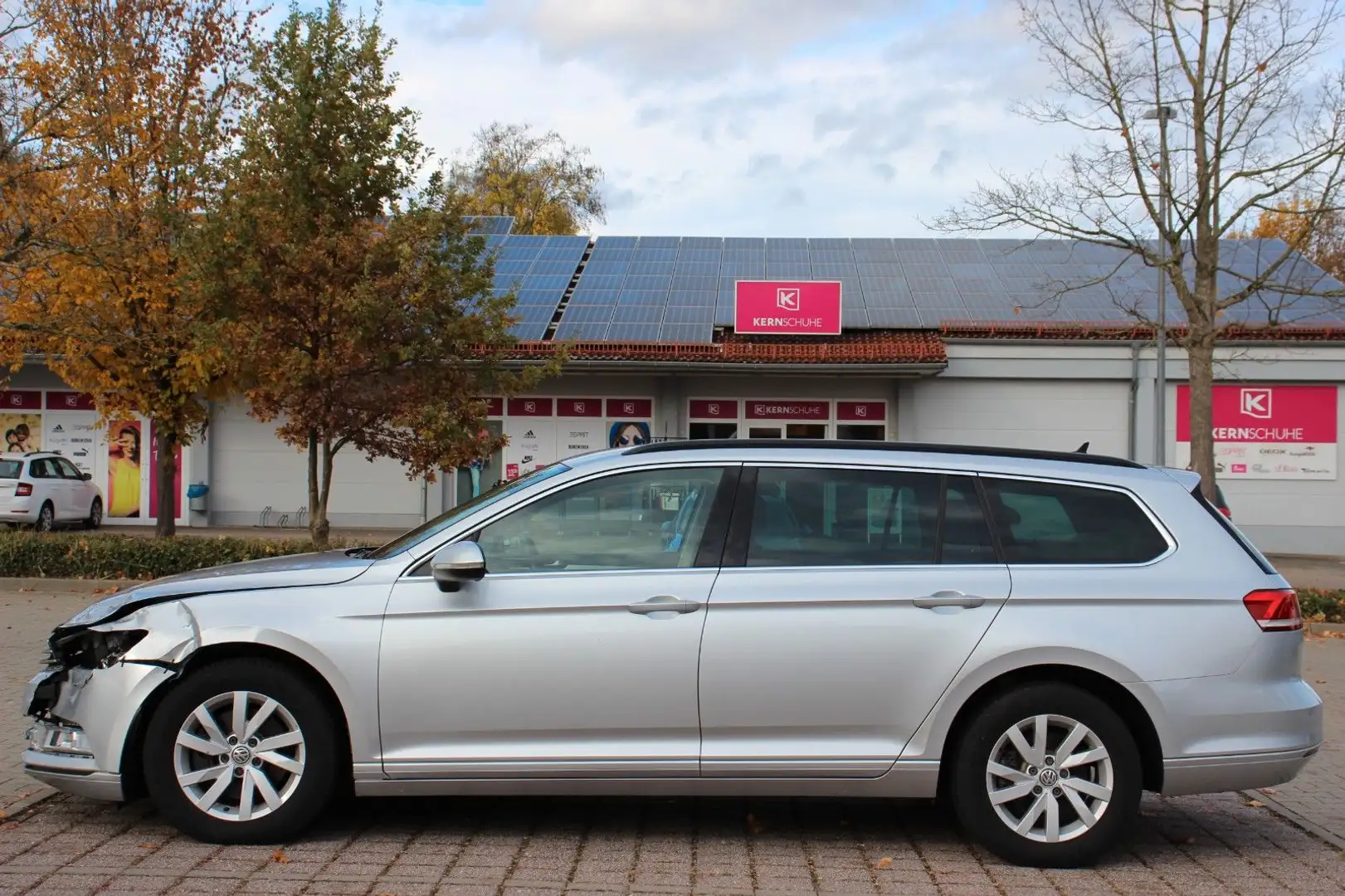 Volkswagen Passat Variant 2.0 TDI # LED # Navi # Massagesit Silber - 2