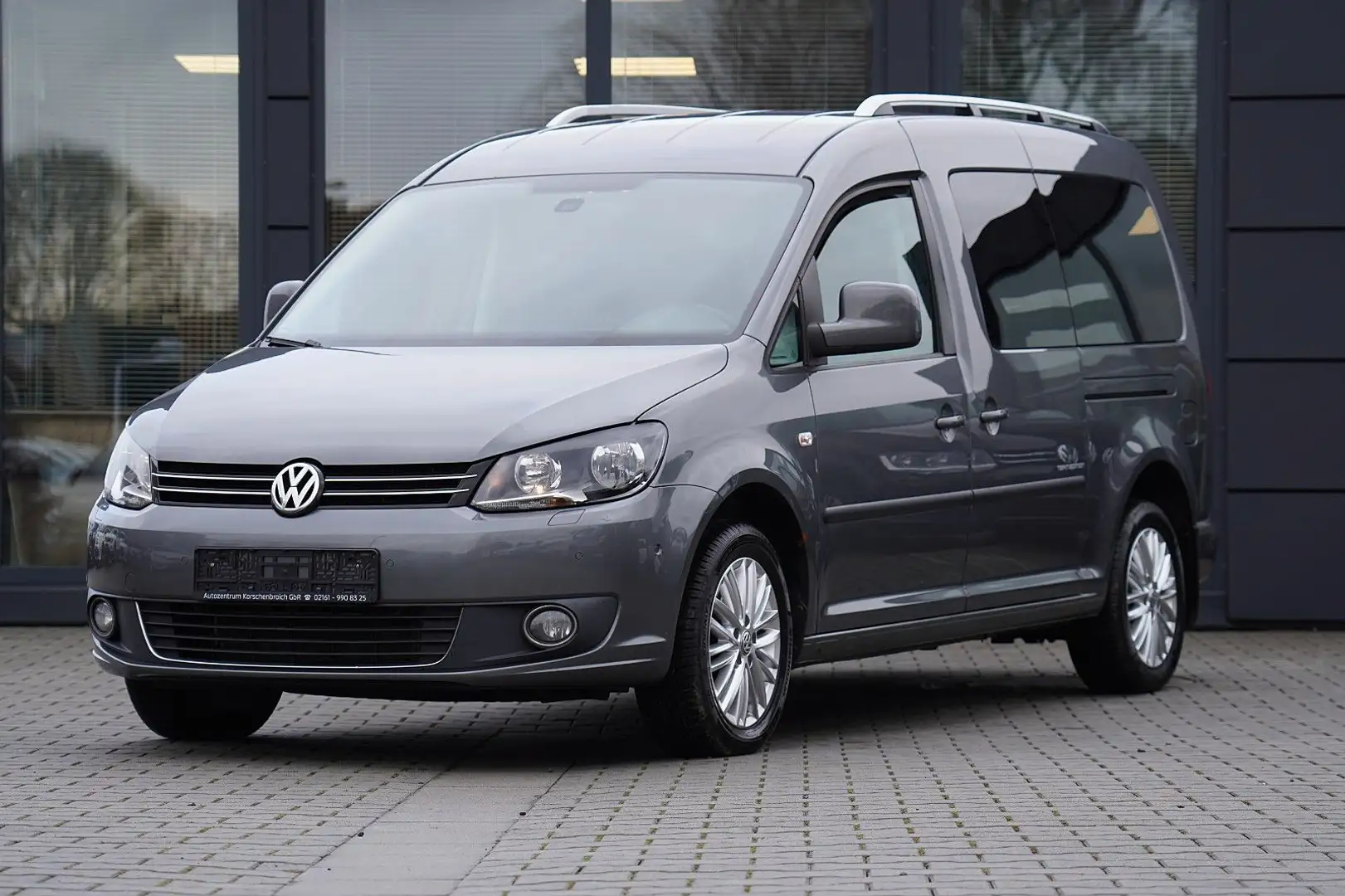 Volkswagen Caddy Maxi Comfortline BMT Team Edition 7 Sitzer Grau - 1