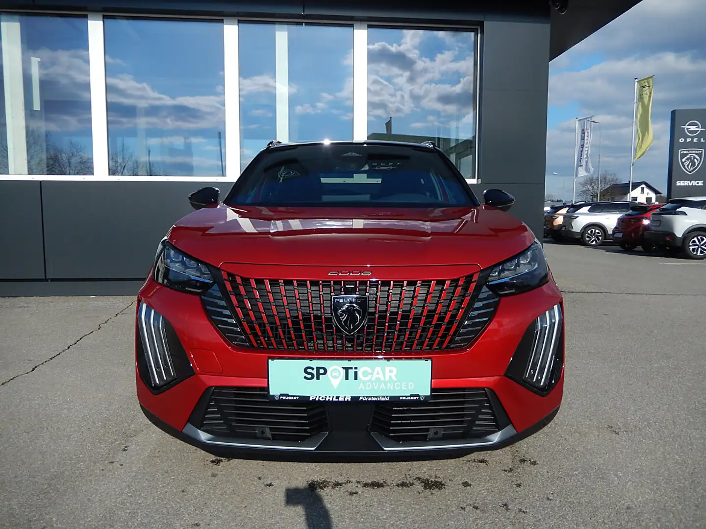Peugeot 2008 Hybrid 145 e-DCS6 GT Rot - 2