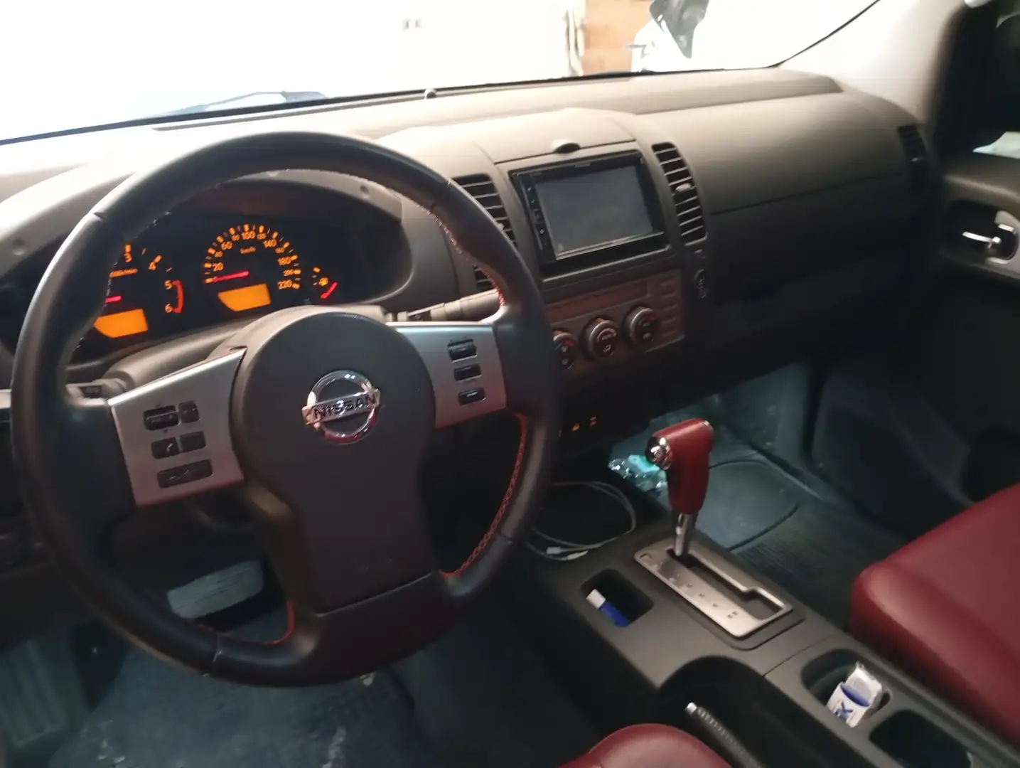 Nissan Navara d.cab 2.5 dci LE 174cv - 1