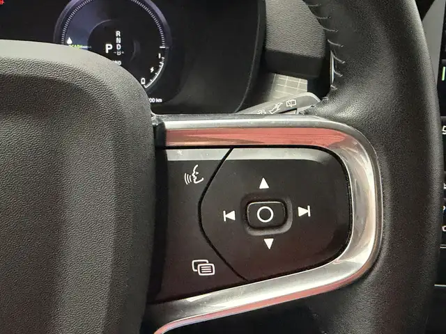 Volvo XC40 view 13