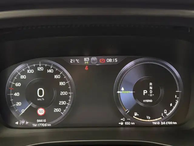 Volvo XC40 view 10