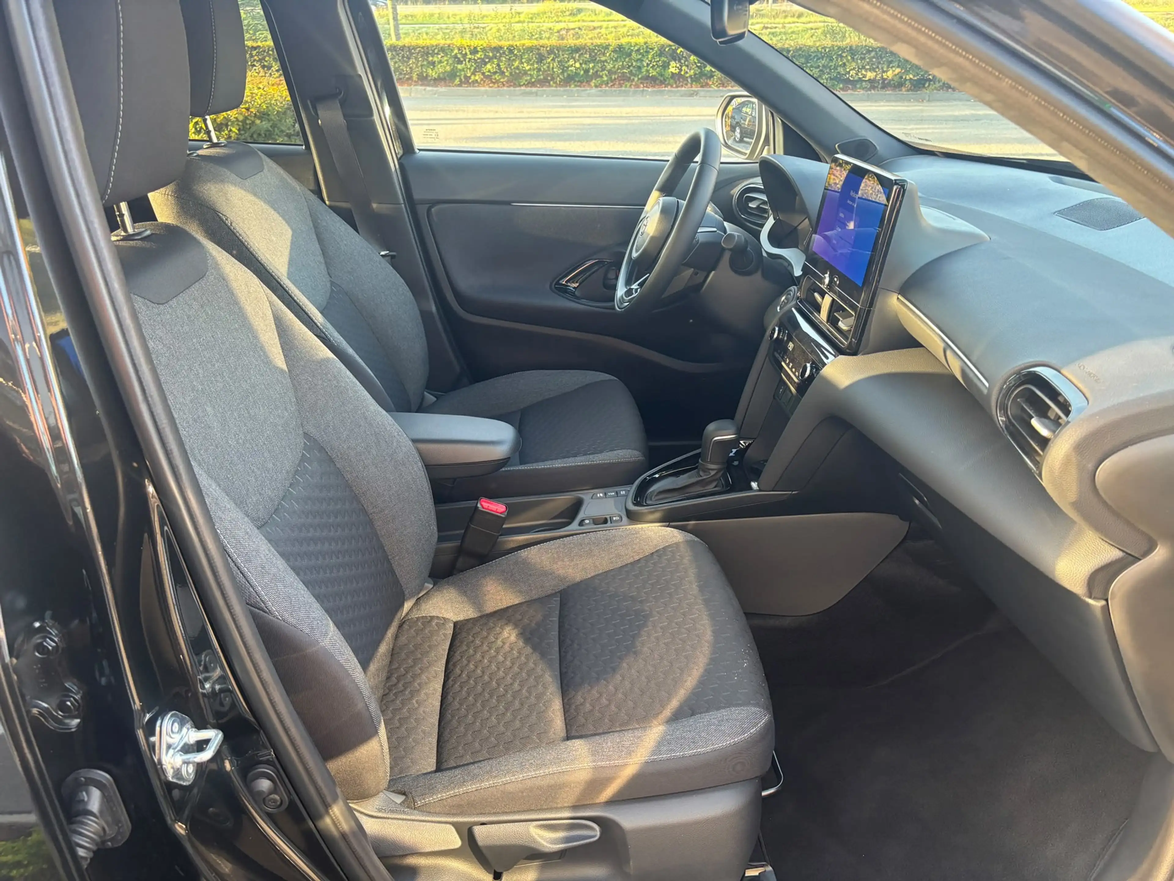 Toyota Yaris Cross 1.5 Hybrid 130PK Dynamic|Winterpack — photo 11